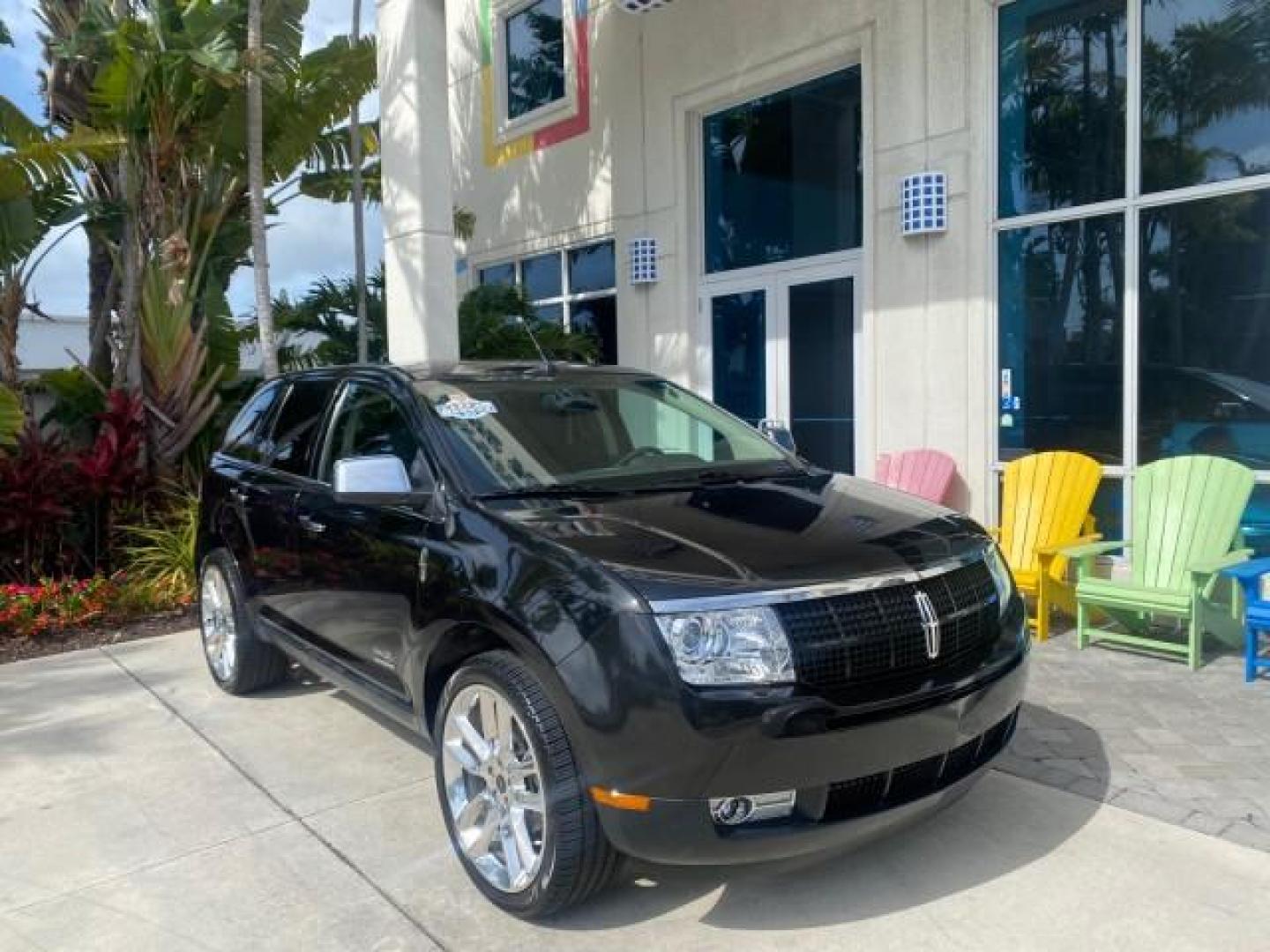 2010 Tuxedo Black Metallic /Charcoal Black Lincoln MKX 1 OWNER LOW MILES 27,203 SUNROOF NAV (2LMDJ6JC7AB) with an 3.5L DOHC 24-Valve V6 Duratec Engine engine, Automatic transmission, located at 4701 North Dixie Hwy, Pompano Beach, FL, 33064, (954) 422-2889, 26.240938, -80.123474 - OUR WEBPAGE FLORIDACARS1.COM HAS OVER 100 PHOTOS AND FREE CARFAX LINK 2010 Lincoln MKX 1 OWNER 4 Door Wagon/Sport Utility 3.5L V6 F DOHC 24V Gasoline 25 MPG Front Wheel Drive Features A/C Seat(s) ABS Brakes Air Conditioning Alloy Wheels AM/FM Stereo Automatic Transmission Auxiliary Audio Input Bluet - Photo#1
