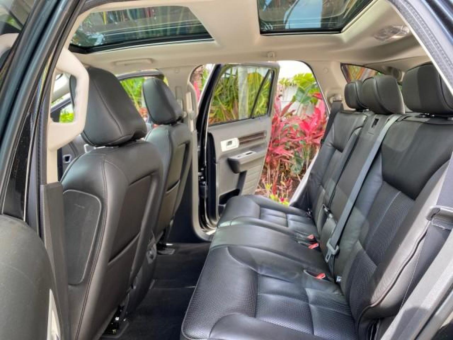 2010 Tuxedo Black Metallic /Charcoal Black Lincoln MKX 1 OWNER LOW MILES 27,203 SUNROOF NAV (2LMDJ6JC7AB) with an 3.5L DOHC 24-Valve V6 Duratec Engine engine, Automatic transmission, located at 4701 North Dixie Hwy, Pompano Beach, FL, 33064, (954) 422-2889, 26.240938, -80.123474 - OUR WEBPAGE FLORIDACARS1.COM HAS OVER 100 PHOTOS AND FREE CARFAX LINK 2010 Lincoln MKX 1 OWNER 4 Door Wagon/Sport Utility 3.5L V6 F DOHC 24V Gasoline 25 MPG Front Wheel Drive Features A/C Seat(s) ABS Brakes Air Conditioning Alloy Wheels AM/FM Stereo Automatic Transmission Auxiliary Audio Input Bluet - Photo#14