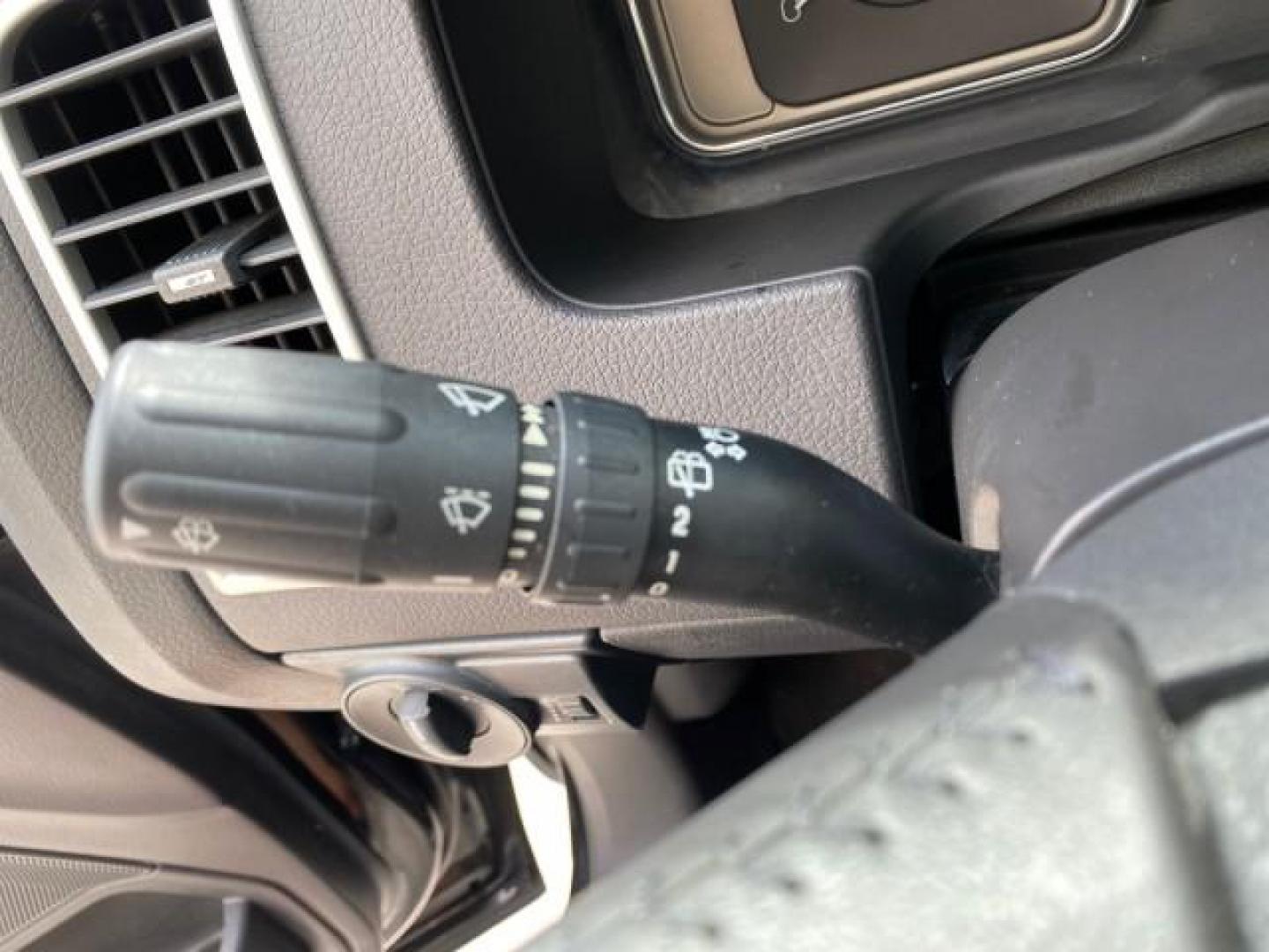 2010 Tuxedo Black Metallic /Charcoal Black Lincoln MKX 1 OWNER LOW MILES 27,203 SUNROOF NAV (2LMDJ6JC7AB) with an 3.5L DOHC 24-Valve V6 Duratec Engine engine, Automatic transmission, located at 4701 North Dixie Hwy, Pompano Beach, FL, 33064, (954) 422-2889, 26.240938, -80.123474 - OUR WEBPAGE FLORIDACARS1.COM HAS OVER 100 PHOTOS AND FREE CARFAX LINK 2010 Lincoln MKX 1 OWNER 4 Door Wagon/Sport Utility 3.5L V6 F DOHC 24V Gasoline 25 MPG Front Wheel Drive Features A/C Seat(s) ABS Brakes Air Conditioning Alloy Wheels AM/FM Stereo Automatic Transmission Auxiliary Audio Input Bluet - Photo#54