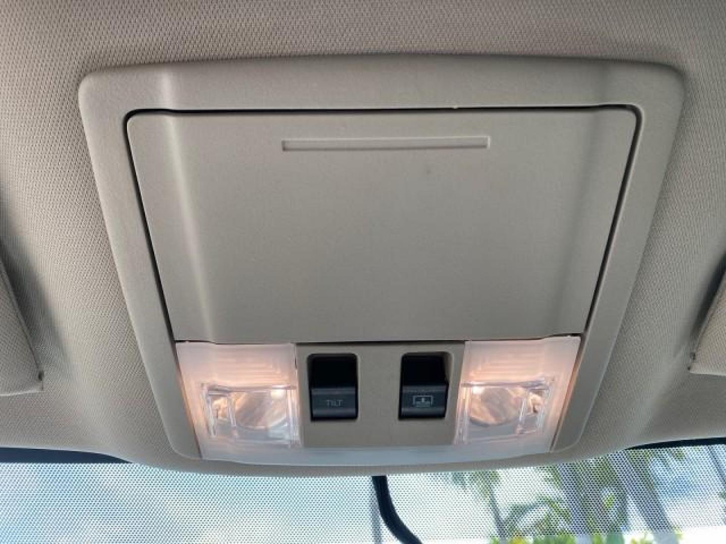 2010 Tuxedo Black Metallic /Charcoal Black Lincoln MKX 1 OWNER LOW MILES 27,203 SUNROOF NAV (2LMDJ6JC7AB) with an 3.5L DOHC 24-Valve V6 Duratec Engine engine, Automatic transmission, located at 4701 North Dixie Hwy, Pompano Beach, FL, 33064, (954) 422-2889, 26.240938, -80.123474 - OUR WEBPAGE FLORIDACARS1.COM HAS OVER 100 PHOTOS AND FREE CARFAX LINK 2010 Lincoln MKX 1 OWNER 4 Door Wagon/Sport Utility 3.5L V6 F DOHC 24V Gasoline 25 MPG Front Wheel Drive Features A/C Seat(s) ABS Brakes Air Conditioning Alloy Wheels AM/FM Stereo Automatic Transmission Auxiliary Audio Input Bluet - Photo#69