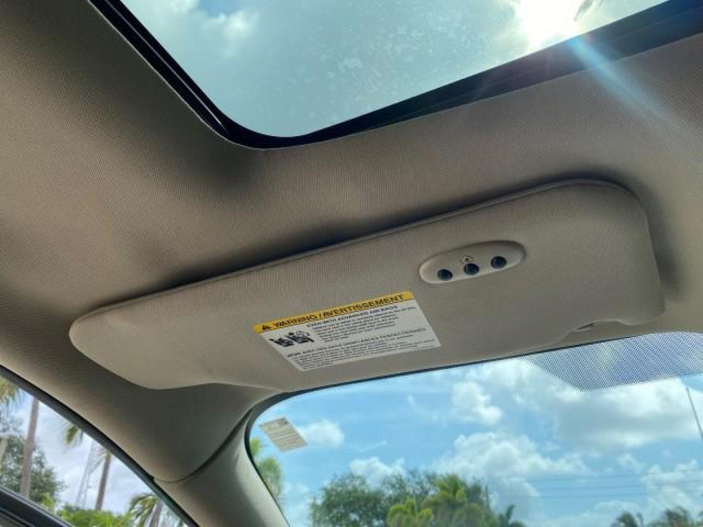 2010 Tuxedo Black Metallic /Charcoal Black Lincoln MKX 1 OWNER LOW MILES 27,203 SUNROOF NAV (2LMDJ6JC7AB) with an 3.5L DOHC 24-Valve V6 Duratec Engine engine, Automatic transmission, located at 4701 North Dixie Hwy, Pompano Beach, FL, 33064, (954) 422-2889, 26.240938, -80.123474 - OUR WEBPAGE FLORIDACARS1.COM HAS OVER 100 PHOTOS AND FREE CARFAX LINK 2010 Lincoln MKX 1 OWNER 4 Door Wagon/Sport Utility 3.5L V6 F DOHC 24V Gasoline 25 MPG Front Wheel Drive Features A/C Seat(s) ABS Brakes Air Conditioning Alloy Wheels AM/FM Stereo Automatic Transmission Auxiliary Audio Input Bluet - Photo#70