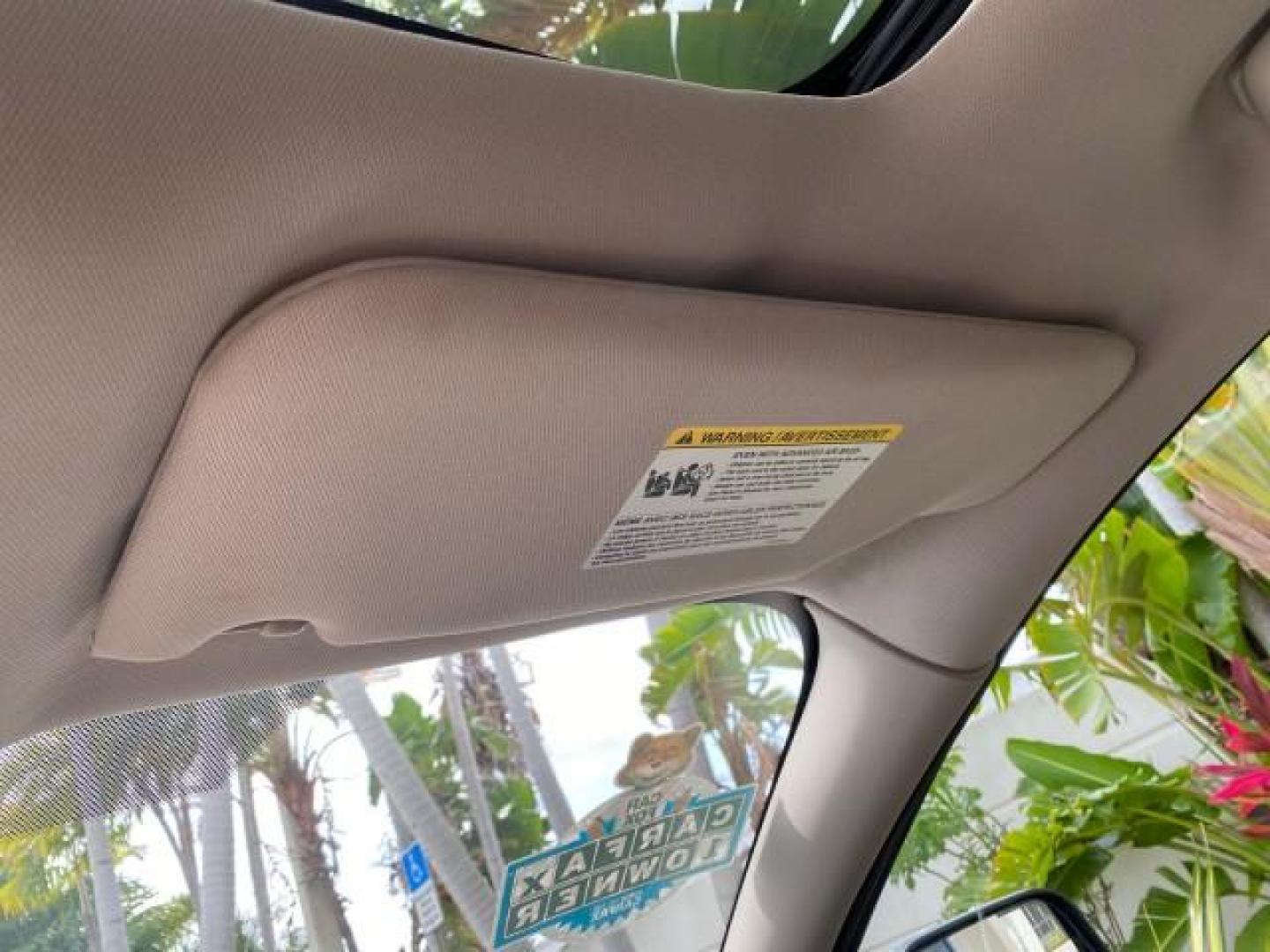 2010 Tuxedo Black Metallic /Charcoal Black Lincoln MKX 1 OWNER LOW MILES 27,203 SUNROOF NAV (2LMDJ6JC7AB) with an 3.5L DOHC 24-Valve V6 Duratec Engine engine, Automatic transmission, located at 4701 North Dixie Hwy, Pompano Beach, FL, 33064, (954) 422-2889, 26.240938, -80.123474 - OUR WEBPAGE FLORIDACARS1.COM HAS OVER 100 PHOTOS AND FREE CARFAX LINK 2010 Lincoln MKX 1 OWNER 4 Door Wagon/Sport Utility 3.5L V6 F DOHC 24V Gasoline 25 MPG Front Wheel Drive Features A/C Seat(s) ABS Brakes Air Conditioning Alloy Wheels AM/FM Stereo Automatic Transmission Auxiliary Audio Input Bluet - Photo#72