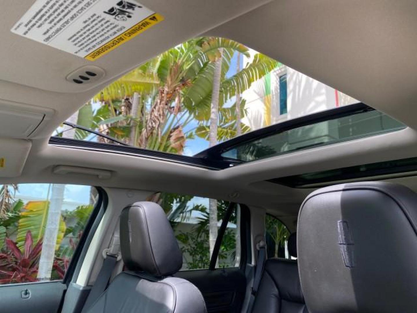 2010 Tuxedo Black Metallic /Charcoal Black Lincoln MKX 1 OWNER LOW MILES 27,203 SUNROOF NAV (2LMDJ6JC7AB) with an 3.5L DOHC 24-Valve V6 Duratec Engine engine, Automatic transmission, located at 4701 North Dixie Hwy, Pompano Beach, FL, 33064, (954) 422-2889, 26.240938, -80.123474 - OUR WEBPAGE FLORIDACARS1.COM HAS OVER 100 PHOTOS AND FREE CARFAX LINK 2010 Lincoln MKX 1 OWNER 4 Door Wagon/Sport Utility 3.5L V6 F DOHC 24V Gasoline 25 MPG Front Wheel Drive Features A/C Seat(s) ABS Brakes Air Conditioning Alloy Wheels AM/FM Stereo Automatic Transmission Auxiliary Audio Input Bluet - Photo#75