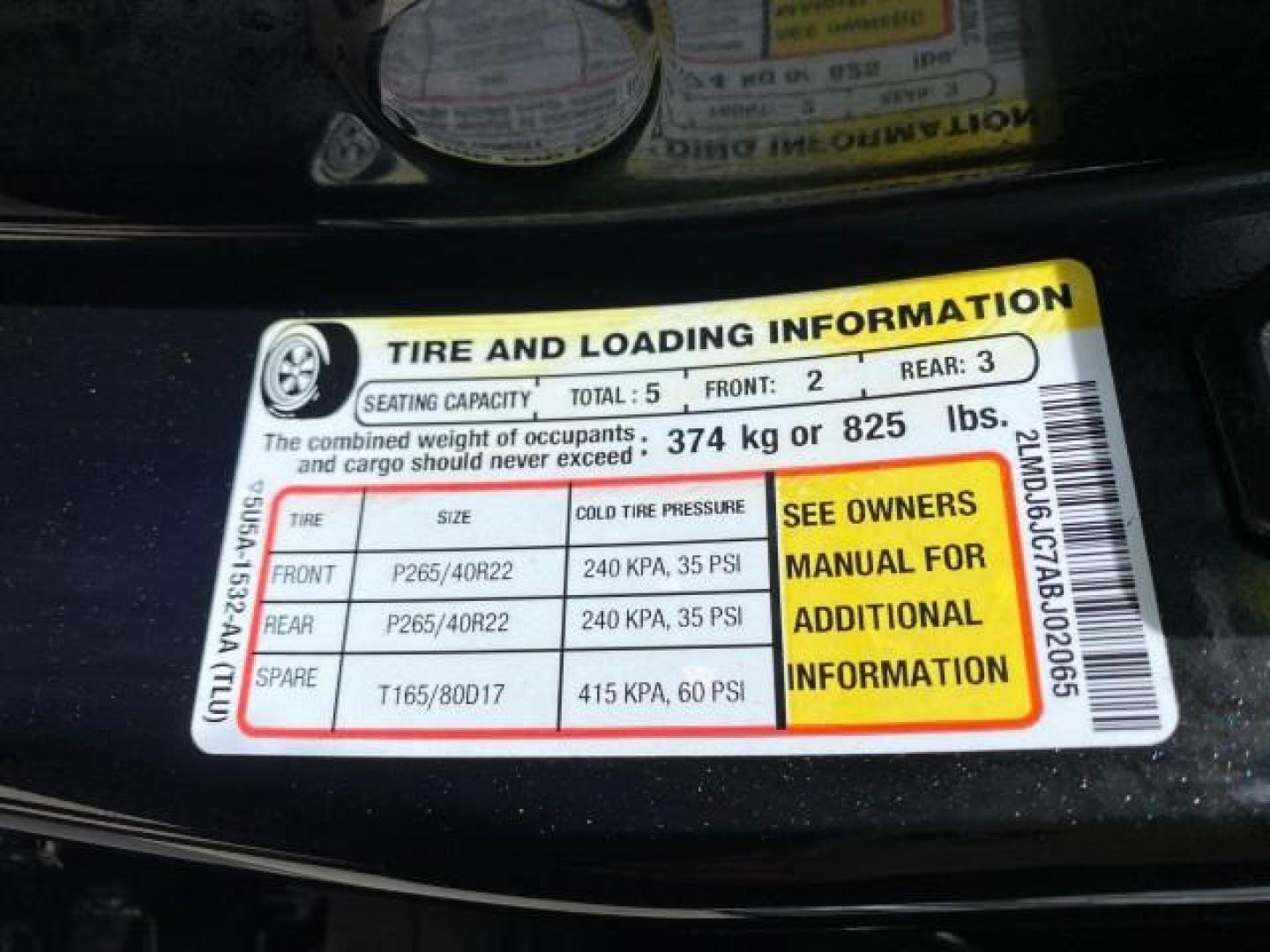 2010 Tuxedo Black Metallic /Charcoal Black Lincoln MKX 1 OWNER LOW MILES 27,203 SUNROOF NAV (2LMDJ6JC7AB) with an 3.5L DOHC 24-Valve V6 Duratec Engine engine, Automatic transmission, located at 4701 North Dixie Hwy, Pompano Beach, FL, 33064, (954) 422-2889, 26.240938, -80.123474 - OUR WEBPAGE FLORIDACARS1.COM HAS OVER 100 PHOTOS AND FREE CARFAX LINK 2010 Lincoln MKX 1 OWNER 4 Door Wagon/Sport Utility 3.5L V6 F DOHC 24V Gasoline 25 MPG Front Wheel Drive Features A/C Seat(s) ABS Brakes Air Conditioning Alloy Wheels AM/FM Stereo Automatic Transmission Auxiliary Audio Input Bluet - Photo#78