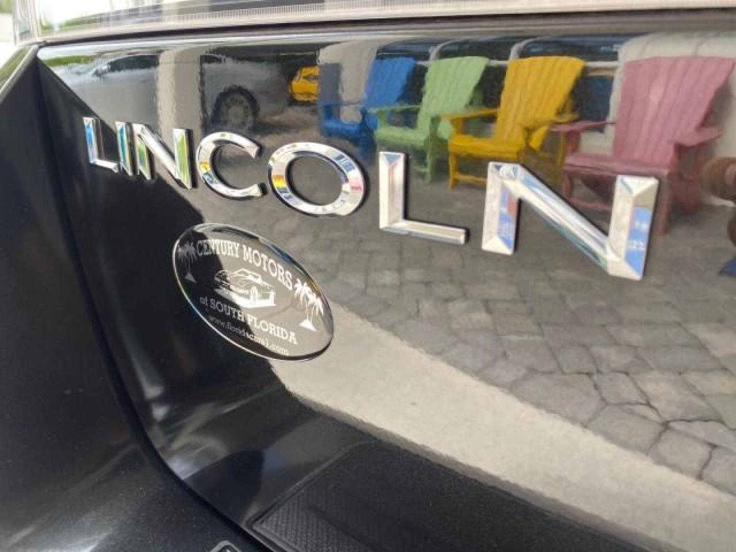 2010 Tuxedo Black Metallic /Charcoal Black Lincoln MKX 1 OWNER LOW MILES 27,203 SUNROOF NAV (2LMDJ6JC7AB) with an 3.5L DOHC 24-Valve V6 Duratec Engine engine, Automatic transmission, located at 4701 North Dixie Hwy, Pompano Beach, FL, 33064, (954) 422-2889, 26.240938, -80.123474 - OUR WEBPAGE FLORIDACARS1.COM HAS OVER 100 PHOTOS AND FREE CARFAX LINK 2010 Lincoln MKX 1 OWNER 4 Door Wagon/Sport Utility 3.5L V6 F DOHC 24V Gasoline 25 MPG Front Wheel Drive Features A/C Seat(s) ABS Brakes Air Conditioning Alloy Wheels AM/FM Stereo Automatic Transmission Auxiliary Audio Input Bluet - Photo#98