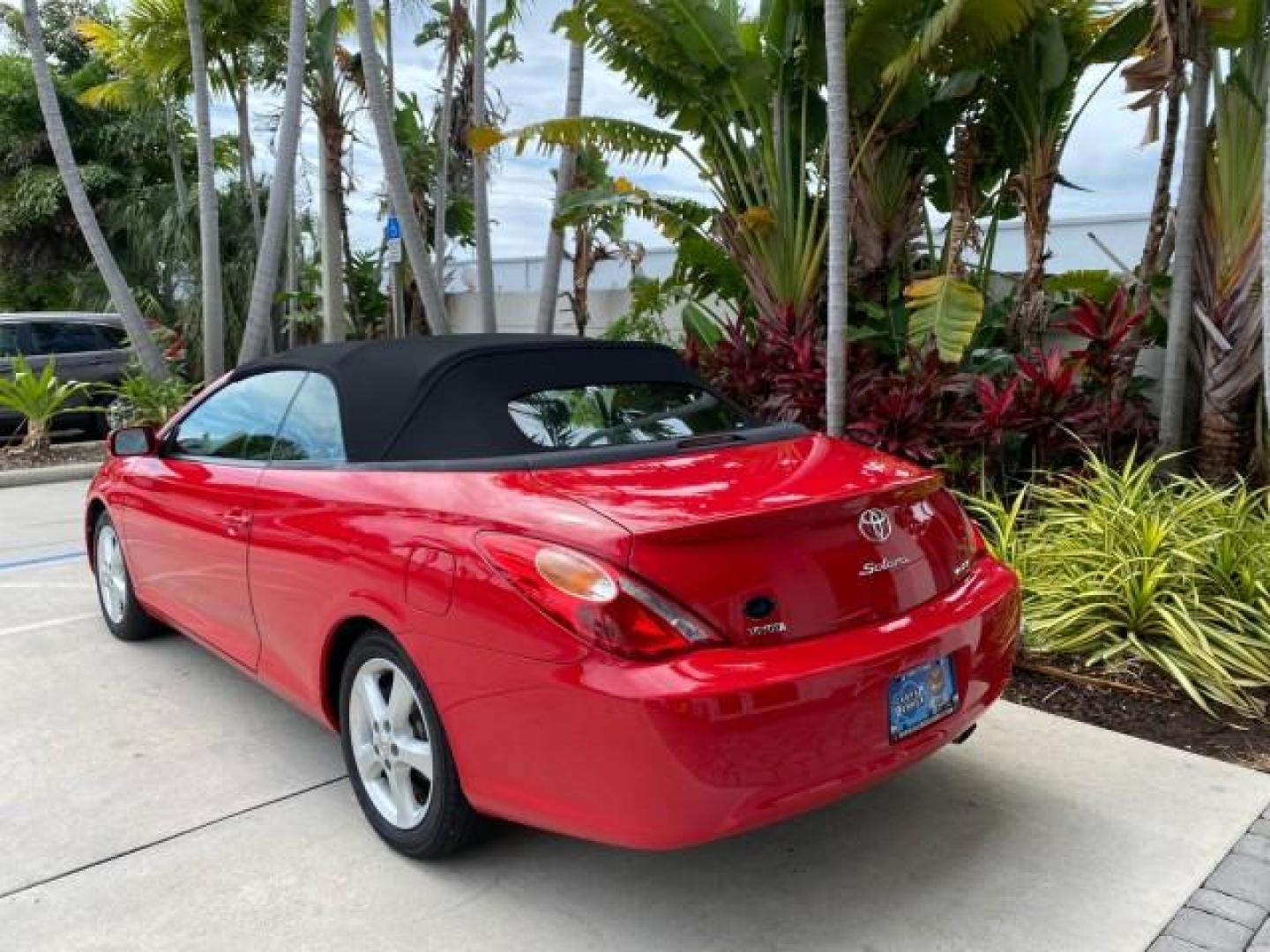 2004 Absolutely Red /Dark Stone Toyota Camry Solara CONV SE 1 OWNER 74972 Mi (4T1FA38P64U) with an 3.3L DOHC SMPI VVT-i 24-Valve V6 Engine engine, Automatic transmission, located at 4701 North Dixie Hwy, Pompano Beach, FL, 33064, (954) 422-2889, 26.240938, -80.123474 - OUR WEBPAGE FLORIDACARS1.COM HAS OVER 100 PHOTOS AND FREE CARFAX LINK 2004 Toyota Camry Solara SE V6 Convertible 3.3L V6 F DOHC 24V Gasoline 29 MPG Front Wheel Drive Features ABS Brakes Air Conditioning Alloy Wheels AM/FM Stereo Automatic Transmission Cassette Player CD Audio Cloth Seats Cruise Cont- Photo#5