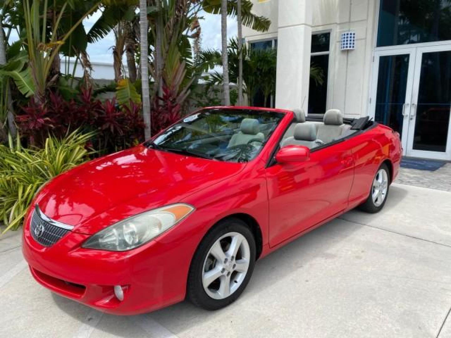 2004 Absolutely Red /Dark Stone Toyota Camry Solara CONV SE 1 OWNER 74972 Mi (4T1FA38P64U) with an 3.3L DOHC SMPI VVT-i 24-Valve V6 Engine engine, Automatic transmission, located at 4701 North Dixie Hwy, Pompano Beach, FL, 33064, (954) 422-2889, 26.240938, -80.123474 - OUR WEBPAGE FLORIDACARS1.COM HAS OVER 100 PHOTOS AND FREE CARFAX LINK 2004 Toyota Camry Solara SE V6 Convertible 3.3L V6 F DOHC 24V Gasoline 29 MPG Front Wheel Drive Features ABS Brakes Air Conditioning Alloy Wheels AM/FM Stereo Automatic Transmission Cassette Player CD Audio Cloth Seats Cruise Cont- Photo#33