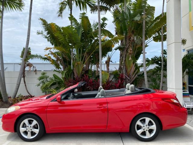 2004 Absolutely Red /Dark Stone Toyota Camry Solara CONV SE 1 OWNER 74972 Mi (4T1FA38P64U) with an 3.3L DOHC SMPI VVT-i 24-Valve V6 Engine engine, Automatic transmission, located at 4701 North Dixie Hwy, Pompano Beach, FL, 33064, (954) 422-2889, 26.240938, -80.123474 - OUR WEBPAGE FLORIDACARS1.COM HAS OVER 100 PHOTOS AND FREE CARFAX LINK 2004 Toyota Camry Solara SE V6 Convertible 3.3L V6 F DOHC 24V Gasoline 29 MPG Front Wheel Drive Features ABS Brakes Air Conditioning Alloy Wheels AM/FM Stereo Automatic Transmission Cassette Player CD Audio Cloth Seats Cruise Cont - Photo#37