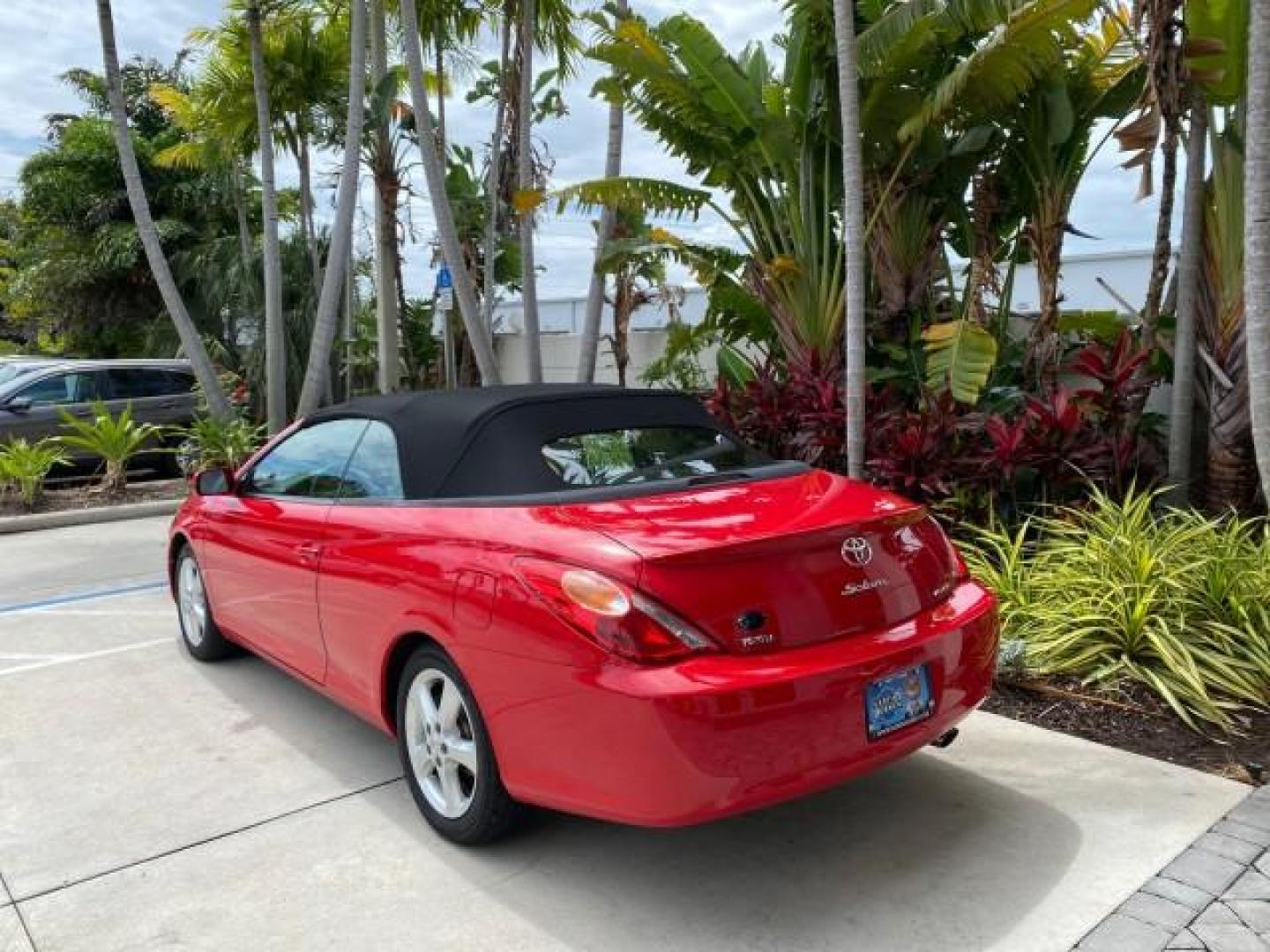 2004 Absolutely Red /Dark Stone Toyota Camry Solara CONV SE 1 OWNER 74972 Mi (4T1FA38P64U) with an 3.3L DOHC SMPI VVT-i 24-Valve V6 Engine engine, Automatic transmission, located at 4701 North Dixie Hwy, Pompano Beach, FL, 33064, (954) 422-2889, 26.240938, -80.123474 - OUR WEBPAGE FLORIDACARS1.COM HAS OVER 100 PHOTOS AND FREE CARFAX LINK 2004 Toyota Camry Solara SE V6 Convertible 3.3L V6 F DOHC 24V Gasoline 29 MPG Front Wheel Drive Features ABS Brakes Air Conditioning Alloy Wheels AM/FM Stereo Automatic Transmission Cassette Player CD Audio Cloth Seats Cruise Cont- Photo#38