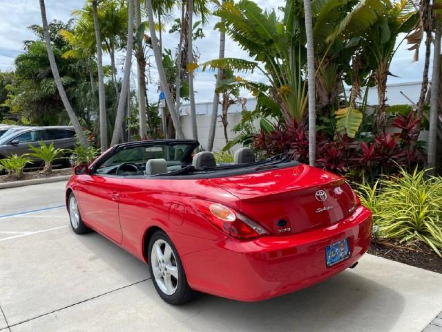 2004 Absolutely Red /Dark Stone Toyota Camry Solara CONV SE 1 OWNER 74972 Mi (4T1FA38P64U) with an 3.3L DOHC SMPI VVT-i 24-Valve V6 Engine engine, Automatic transmission, located at 4701 North Dixie Hwy, Pompano Beach, FL, 33064, (954) 422-2889, 26.240938, -80.123474 - OUR WEBPAGE FLORIDACARS1.COM HAS OVER 100 PHOTOS AND FREE CARFAX LINK 2004 Toyota Camry Solara SE V6 Convertible 3.3L V6 F DOHC 24V Gasoline 29 MPG Front Wheel Drive Features ABS Brakes Air Conditioning Alloy Wheels AM/FM Stereo Automatic Transmission Cassette Player CD Audio Cloth Seats Cruise Cont- Photo#39