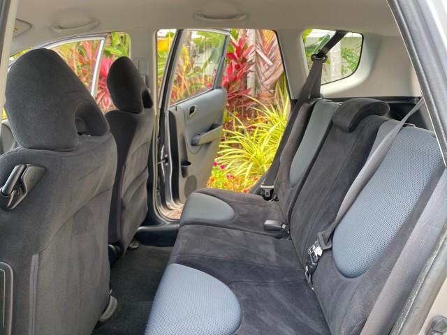 2007 Storm Silver Metallic /Black Honda Fit Sport 1 OWNER LOW MILES 22,306 (JHMGD38607S) with an 1.5L SOHC PGM-FI 16-Valve VTEC I4 Engine engine, Automatic transmission, located at 4701 North Dixie Hwy, Pompano Beach, FL, 33064, (954) 422-2889, 26.240938, -80.123474 - OUR WEBPAGE FLORIDACARS1.COM HAS OVER 100 PHOTOS AND FREE CARFAX LINK 2007 Honda Fit Sport 1 OWNER Hatchback 4 DR 1.5L I4 F SOHC Gasoline 37 MPG Front Wheel Drive Features ABS Brakes Air Conditioning Alloy Wheels AM/FM Stereo Automatic Transmission Auxiliary Audio Input CD Audio Cloth Seats Cruise C - Photo#14