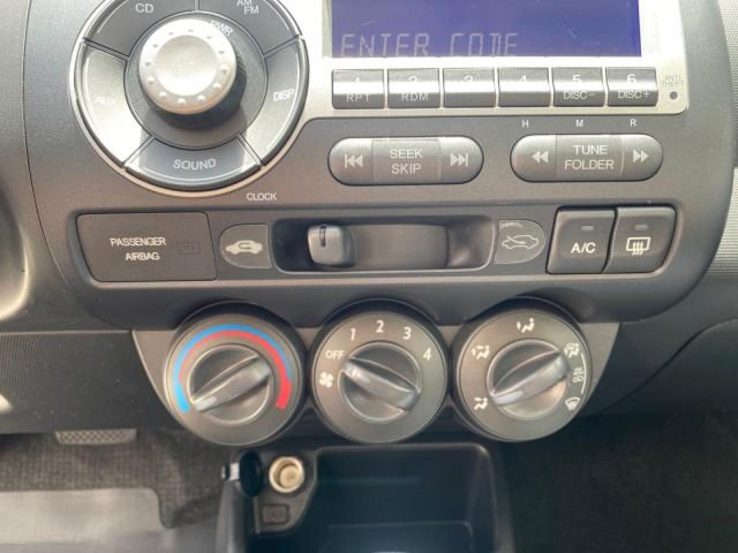 2007 Storm Silver Metallic /Black Honda Fit FIT Sport 1 OWNER LOW MILES 22,306 (JHMGD38607S) with an 1.5L SOHC PGM-FI 16-Valve VTEC I4 Engine engine, Automatic transmission, located at 4701 North Dixie Hwy, Pompano Beach, FL, 33064, (954) 422-2889, 26.240938, -80.123474 - OUR WEBPAGE FLORIDACARS1.COM HAS OVER 100 PHOTOS AND FREE CARFAX LINK 2007 Honda Fit Sport 1 OWNER Hatchback 4 DR 1.5L I4 F SOHC Gasoline 37 MPG Front Wheel Drive Features ABS Brakes Air Conditioning Alloy Wheels AM/FM Stereo Automatic Transmission Auxiliary Audio Input CD Audio Cloth Seats Cruise C- Photo#56