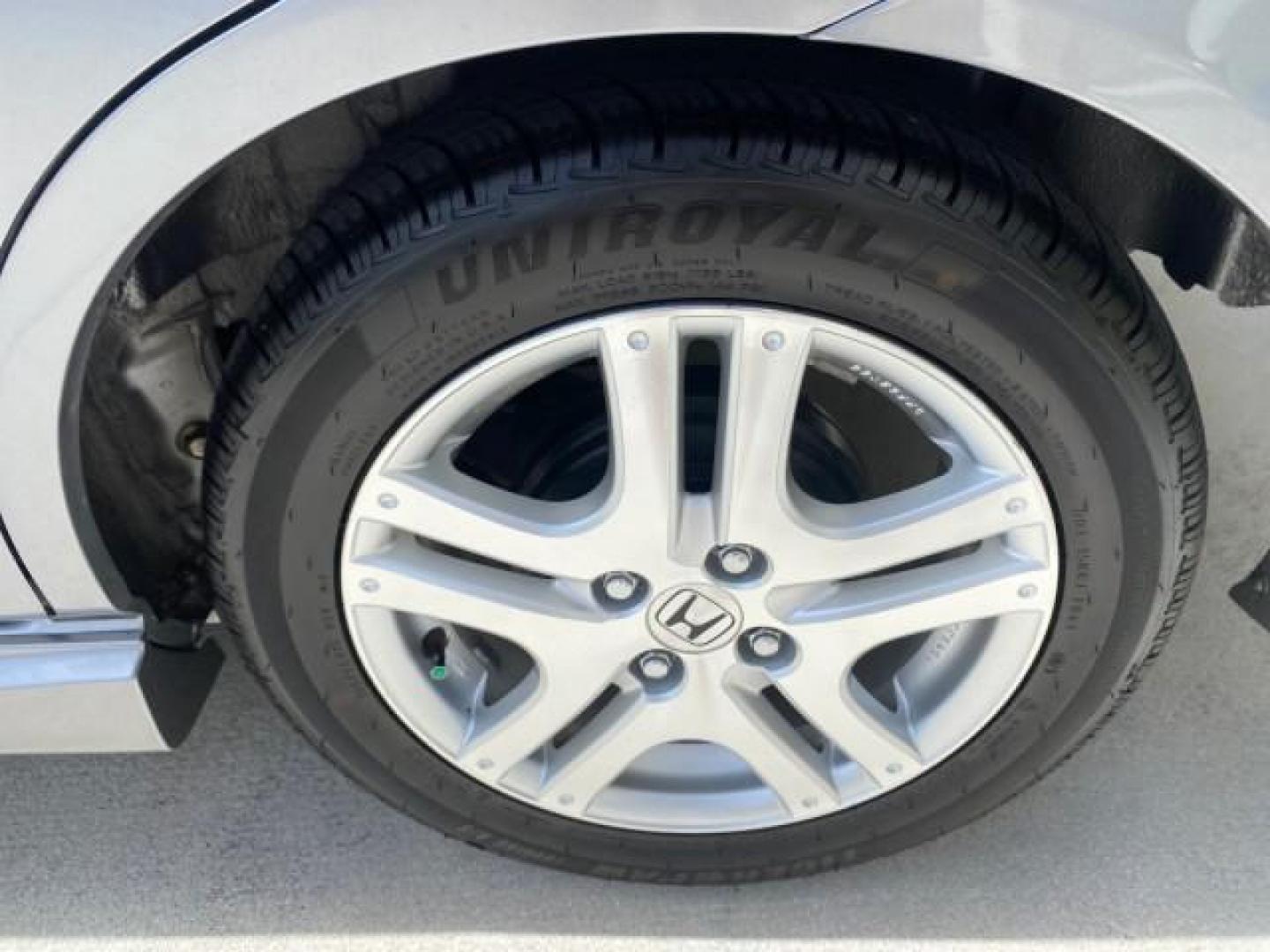 2007 Storm Silver Metallic /Black Honda Fit FIT Sport 1 OWNER LOW MILES 22,306 (JHMGD38607S) with an 1.5L SOHC PGM-FI 16-Valve VTEC I4 Engine engine, Automatic transmission, located at 4701 North Dixie Hwy, Pompano Beach, FL, 33064, (954) 422-2889, 26.240938, -80.123474 - OUR WEBPAGE FLORIDACARS1.COM HAS OVER 100 PHOTOS AND FREE CARFAX LINK 2007 Honda Fit Sport 1 OWNER Hatchback 4 DR 1.5L I4 F SOHC Gasoline 37 MPG Front Wheel Drive Features ABS Brakes Air Conditioning Alloy Wheels AM/FM Stereo Automatic Transmission Auxiliary Audio Input CD Audio Cloth Seats Cruise C- Photo#78