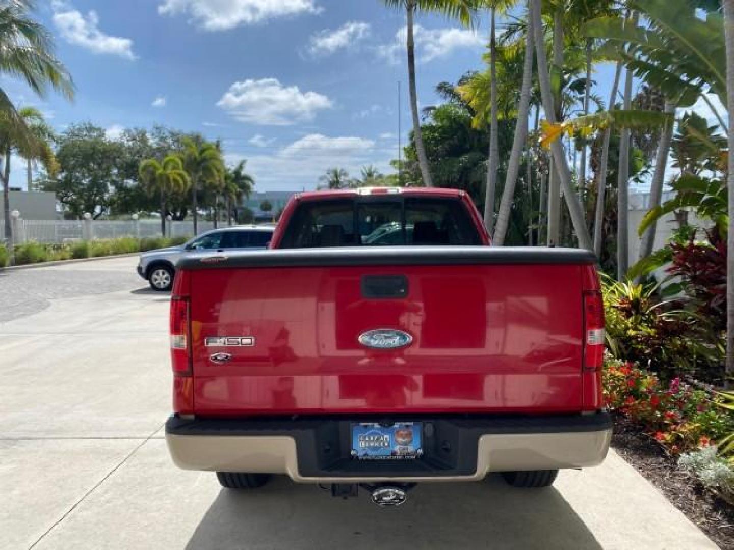 2007 Bright Red /Tan Ford F-150 Lariat 4WD LEATHER LOW MILES 80,286 (1FTPX14V97N) with an 5.4L 24-Valve EFI FFV V8 Engine engine, Automatic transmission, located at 4701 North Dixie Hwy, Pompano Beach, FL, 33064, (954) 422-2889, 26.240938, -80.123474 - OUR WEBPAGE FLORIDACARS1.COM HAS OVER 100 PHOTOS AND FREE CARFAX LINK 2007 Ford F-150 Lariat 4 Door Extended Cab Pickup 5.4L V8 F SOHC Flex Fuel 18 MPG Rear Wheel Drive w/ 4X4 Features 20 Inch Plus Wheels 4WD/AWD ABS Brakes Air Conditioning Alloy Wheels AM/FM Stereo Automatic Transmission Auxiliary- Photo#6