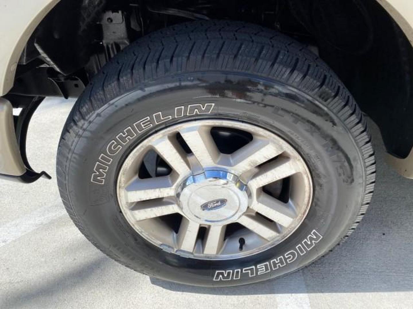 2007 Bright Red /Tan Ford F-150 Lariat 4WD LEATHER LOW MILES 80,286 (1FTPX14V97N) with an 5.4L 24-Valve EFI FFV V8 Engine engine, Automatic transmission, located at 4701 North Dixie Hwy, Pompano Beach, FL, 33064, (954) 422-2889, 26.240938, -80.123474 - OUR WEBPAGE FLORIDACARS1.COM HAS OVER 100 PHOTOS AND FREE CARFAX LINK 2007 Ford F-150 Lariat 4 Door Extended Cab Pickup 5.4L V8 F SOHC Flex Fuel 18 MPG Rear Wheel Drive w/ 4X4 Features 20 Inch Plus Wheels 4WD/AWD ABS Brakes Air Conditioning Alloy Wheels AM/FM Stereo Automatic Transmission Auxiliary- Photo#19