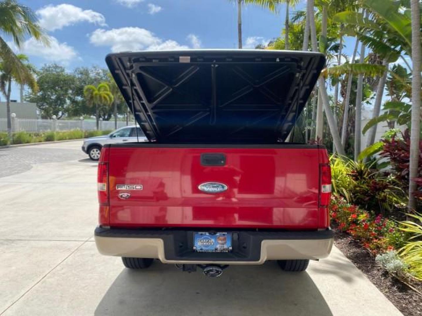 2007 Bright Red /Tan Ford F-150 Lariat 4WD LEATHER LOW MILES 80,286 (1FTPX14V97N) with an 5.4L 24-Valve EFI FFV V8 Engine engine, Automatic transmission, located at 4701 North Dixie Hwy, Pompano Beach, FL, 33064, (954) 422-2889, 26.240938, -80.123474 - OUR WEBPAGE FLORIDACARS1.COM HAS OVER 100 PHOTOS AND FREE CARFAX LINK 2007 Ford F-150 Lariat 4 Door Extended Cab Pickup 5.4L V8 F SOHC Flex Fuel 18 MPG Rear Wheel Drive w/ 4X4 Features 20 Inch Plus Wheels 4WD/AWD ABS Brakes Air Conditioning Alloy Wheels AM/FM Stereo Automatic Transmission Auxiliary- Photo#92