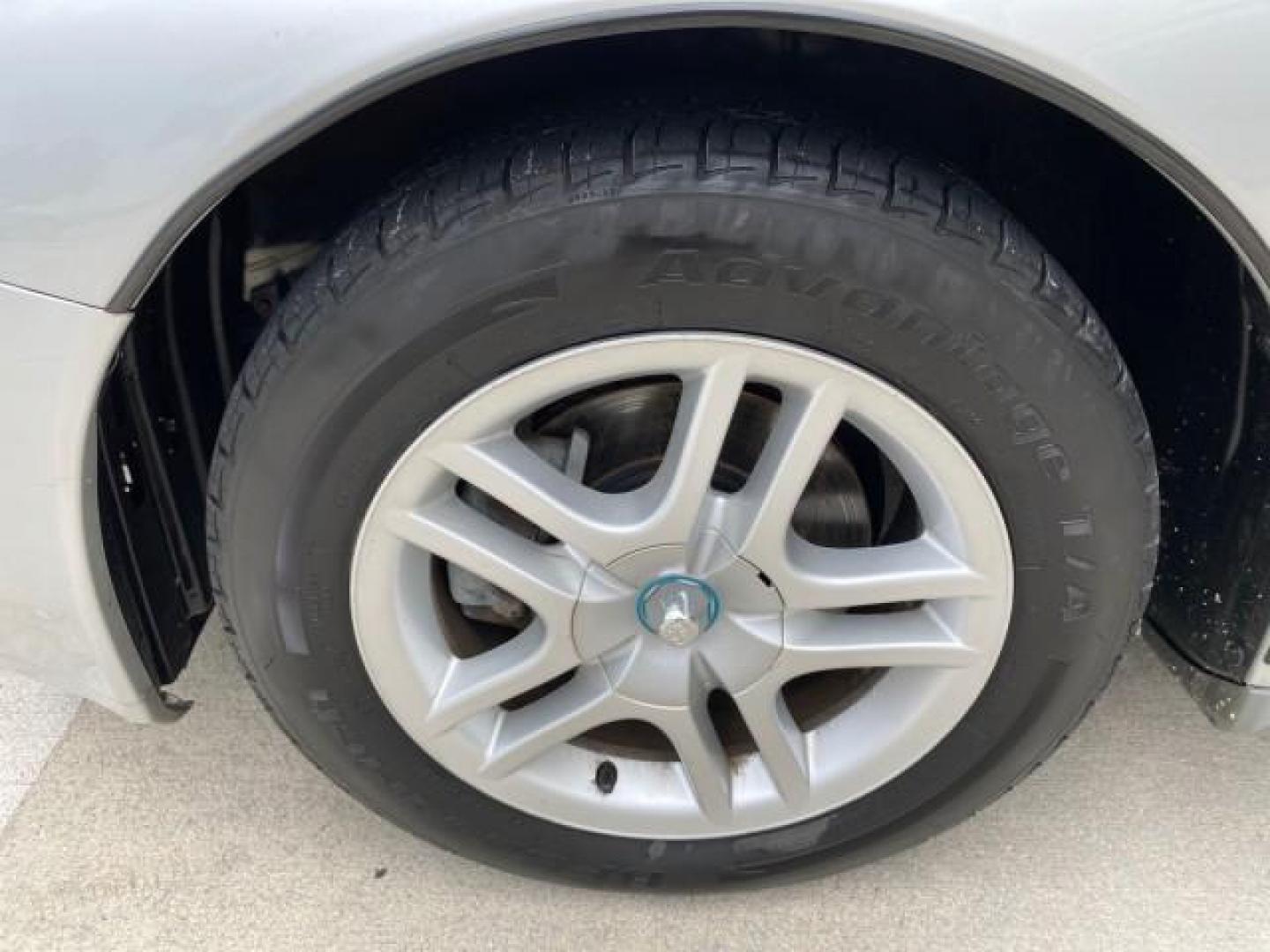 2001 Liquid Silver /Black/Silver Toyota Celica GT COUPE LOW MILES 60,070 (JTDDR32T310) with an 1.8L DOHC MPFI 16-Valve 4-Cyl Engine engine, Automatic transmission, located at 4701 North Dixie Hwy, Pompano Beach, FL, 33064, (954) 422-2889, 26.240938, -80.123474 - OUR WEBPAGE FLORIDACARS1.COM HAS OVER 100 PHOTOS AND FREE CARFAX LINK 2001 Toyota Celica GT Hatchback 2 DR 1.8L I4 F DOHC 16V Gasoline 34 MPG Front Wheel Drive Features Air Conditioning Alloy Wheels AM/FM Stereo Automatic Transmission Cassette Player CD Audio Cloth Seats Cruise Control Power Locks P- Photo#19