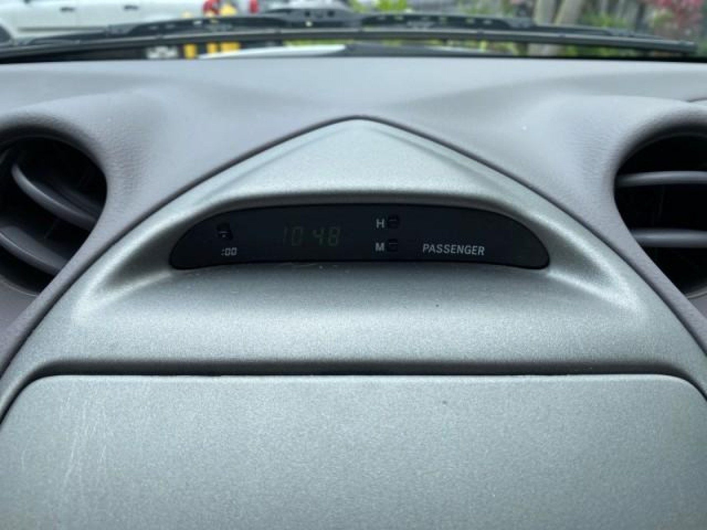 2001 Liquid Silver /Black/Silver Toyota Celica GT COUPE LOW MILES 60,070 (JTDDR32T310) with an 1.8L DOHC MPFI 16-Valve 4-Cyl Engine engine, Automatic transmission, located at 4701 North Dixie Hwy, Pompano Beach, FL, 33064, (954) 422-2889, 26.240938, -80.123474 - OUR WEBPAGE FLORIDACARS1.COM HAS OVER 100 PHOTOS AND FREE CARFAX LINK 2001 Toyota Celica GT Hatchback 2 DR 1.8L I4 F DOHC 16V Gasoline 34 MPG Front Wheel Drive Features Air Conditioning Alloy Wheels AM/FM Stereo Automatic Transmission Cassette Player CD Audio Cloth Seats Cruise Control Power Locks P- Photo#52