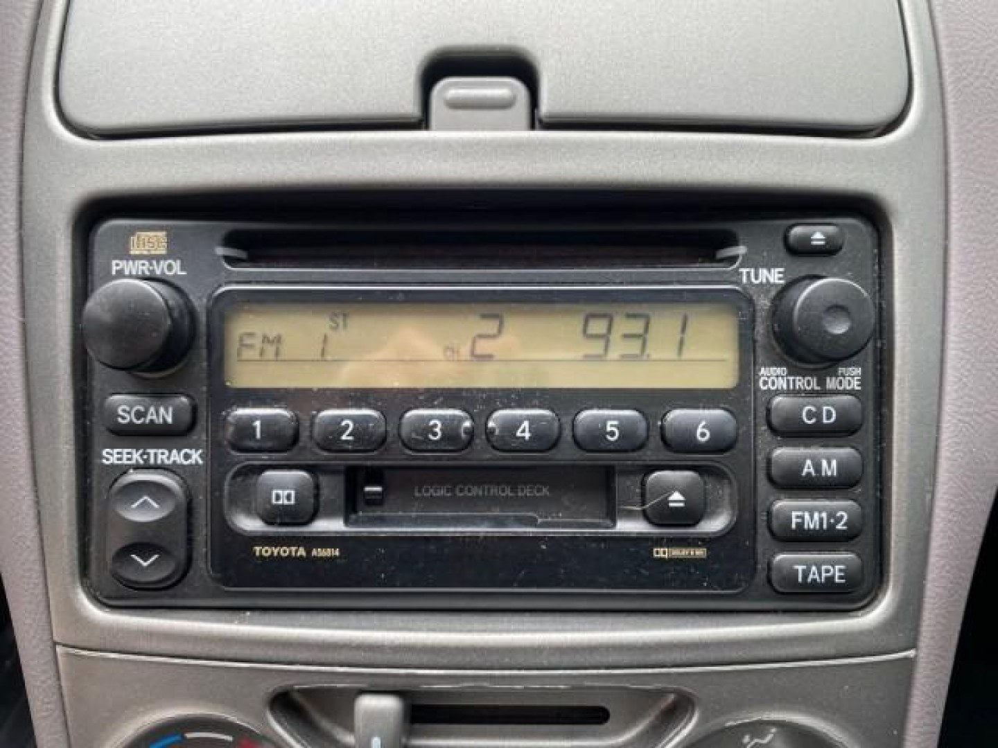 2001 Liquid Silver /Black/Silver Toyota Celica GT COUPE LOW MILES 60,070 (JTDDR32T310) with an 1.8L DOHC MPFI 16-Valve 4-Cyl Engine engine, Automatic transmission, located at 4701 North Dixie Hwy, Pompano Beach, FL, 33064, (954) 422-2889, 26.240938, -80.123474 - OUR WEBPAGE FLORIDACARS1.COM HAS OVER 100 PHOTOS AND FREE CARFAX LINK 2001 Toyota Celica GT Hatchback 2 DR 1.8L I4 F DOHC 16V Gasoline 34 MPG Front Wheel Drive Features Air Conditioning Alloy Wheels AM/FM Stereo Automatic Transmission Cassette Player CD Audio Cloth Seats Cruise Control Power Locks P- Photo#55
