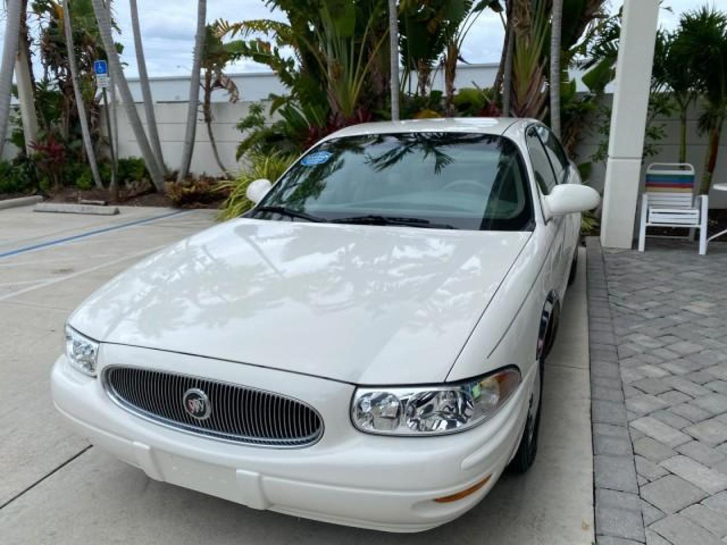 2003 White /Taupe Buick LeSabre LEATHER LOADED LOW MILES 25,425 (1G4HP52K034) with an 3.8L 3800 V6 SFI Engine engine, Automatic transmission, located at 4701 North Dixie Hwy, Pompano Beach, FL, 33064, (954) 422-2889, 26.240938, -80.123474 - OUR WEBPAGE FLORIDACARS1.COM HAS OVER 100 PHOTOS AND FREE CARFAX LINK 2003 Buick Lesabre Custom Sedan 4 DR 3.8L V6 F 12V Gasoline 29 MPG Front Wheel Drive Features ABS Brakes Air Conditioning AM/FM Stereo Automatic Transmission Cassette Player CD Audio Cruise Control Leather Seats Power Locks Power- Photo#3