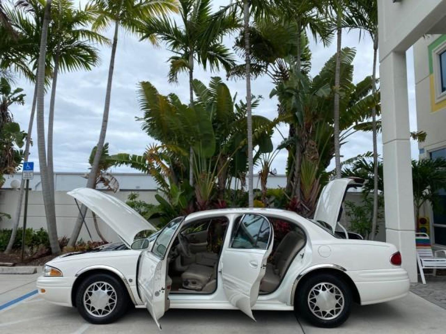 2003 White /Taupe Buick LeSabre LEATHER LOADED LOW MILES 25,425 (1G4HP52K034) with an 3.8L 3800 V6 SFI Engine engine, Automatic transmission, located at 4701 North Dixie Hwy, Pompano Beach, FL, 33064, (954) 422-2889, 26.240938, -80.123474 - OUR WEBPAGE FLORIDACARS1.COM HAS OVER 100 PHOTOS AND FREE CARFAX LINK 2003 Buick Lesabre Custom Sedan 4 DR 3.8L V6 F 12V Gasoline 29 MPG Front Wheel Drive Features ABS Brakes Air Conditioning AM/FM Stereo Automatic Transmission Cassette Player CD Audio Cruise Control Leather Seats Power Locks Power- Photo#7