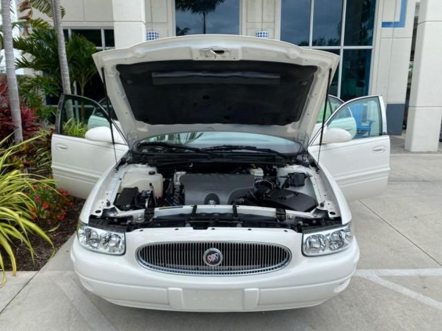 2003 White /Taupe Buick LeSabre LEATHER LOADED LOW MILES 25,425 (1G4HP52K034) with an 3.8L 3800 V6 SFI Engine engine, Automatic transmission, located at 4701 North Dixie Hwy, Pompano Beach, FL, 33064, (954) 422-2889, 26.240938, -80.123474 - OUR WEBPAGE FLORIDACARS1.COM HAS OVER 100 PHOTOS AND FREE CARFAX LINK 2003 Buick Lesabre Custom Sedan 4 DR 3.8L V6 F 12V Gasoline 29 MPG Front Wheel Drive Features ABS Brakes Air Conditioning AM/FM Stereo Automatic Transmission Cassette Player CD Audio Cruise Control Leather Seats Power Locks Power- Photo#16