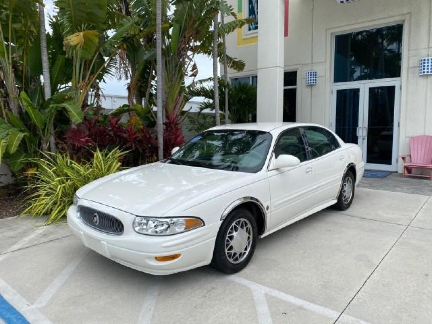2003 White /Taupe Buick LeSabre LEATHER LOADED LOW MILES 25,425 (1G4HP52K034) with an 3.8L 3800 V6 SFI Engine engine, Automatic transmission, located at 4701 North Dixie Hwy, Pompano Beach, FL, 33064, (954) 422-2889, 26.240938, -80.123474 - OUR WEBPAGE FLORIDACARS1.COM HAS OVER 100 PHOTOS AND FREE CARFAX LINK 2003 Buick Lesabre Custom Sedan 4 DR 3.8L V6 F 12V Gasoline 29 MPG Front Wheel Drive Features ABS Brakes Air Conditioning AM/FM Stereo Automatic Transmission Cassette Player CD Audio Cruise Control Leather Seats Power Locks Power- Photo#27