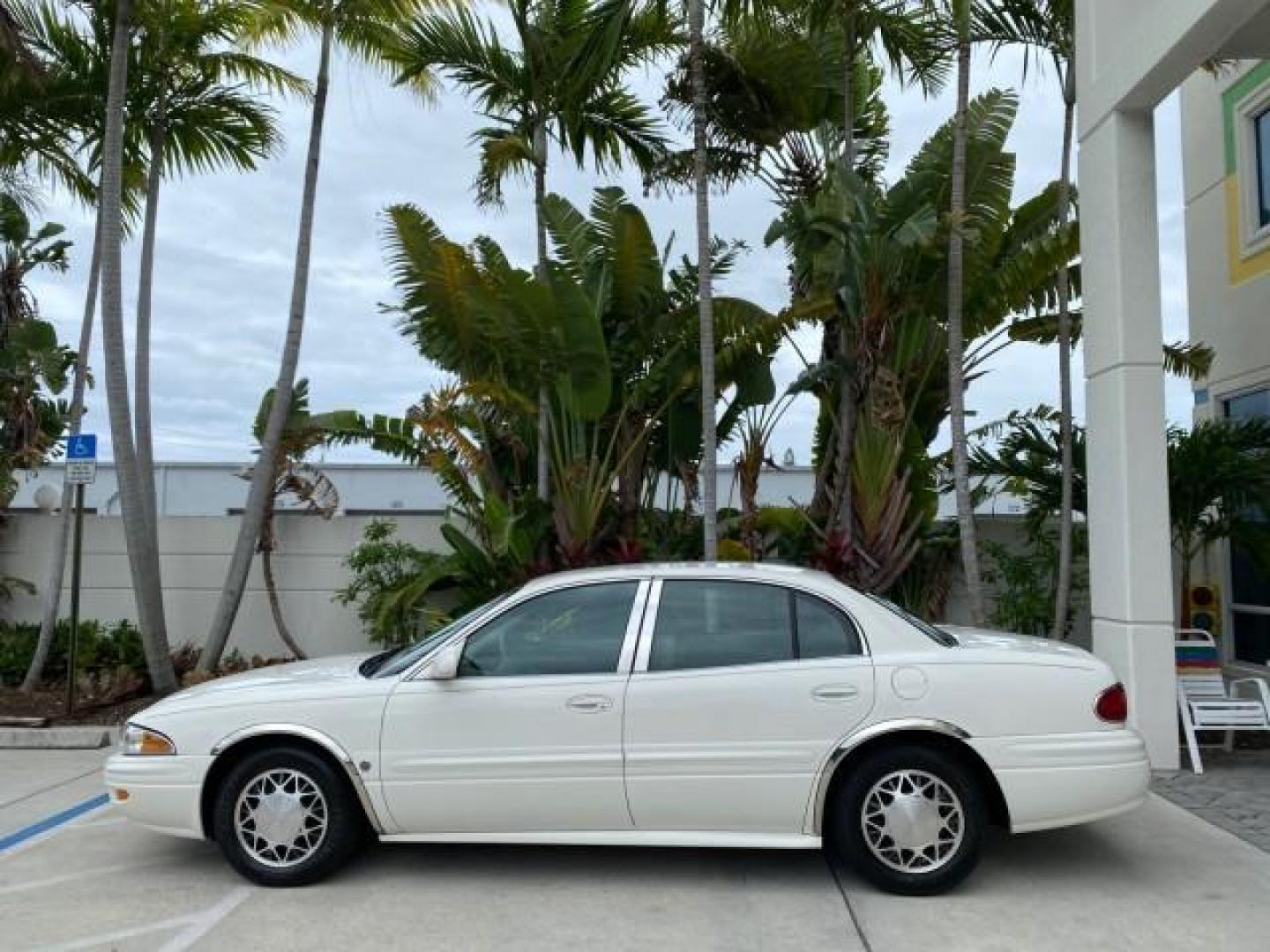 2003 White /Taupe Buick LeSabre LEATHER LOADED LOW MILES 25,425 (1G4HP52K034) with an 3.8L 3800 V6 SFI Engine engine, Automatic transmission, located at 4701 North Dixie Hwy, Pompano Beach, FL, 33064, (954) 422-2889, 26.240938, -80.123474 - OUR WEBPAGE FLORIDACARS1.COM HAS OVER 100 PHOTOS AND FREE CARFAX LINK 2003 Buick Lesabre Custom Sedan 4 DR 3.8L V6 F 12V Gasoline 29 MPG Front Wheel Drive Features ABS Brakes Air Conditioning AM/FM Stereo Automatic Transmission Cassette Player CD Audio Cruise Control Leather Seats Power Locks Power- Photo#29