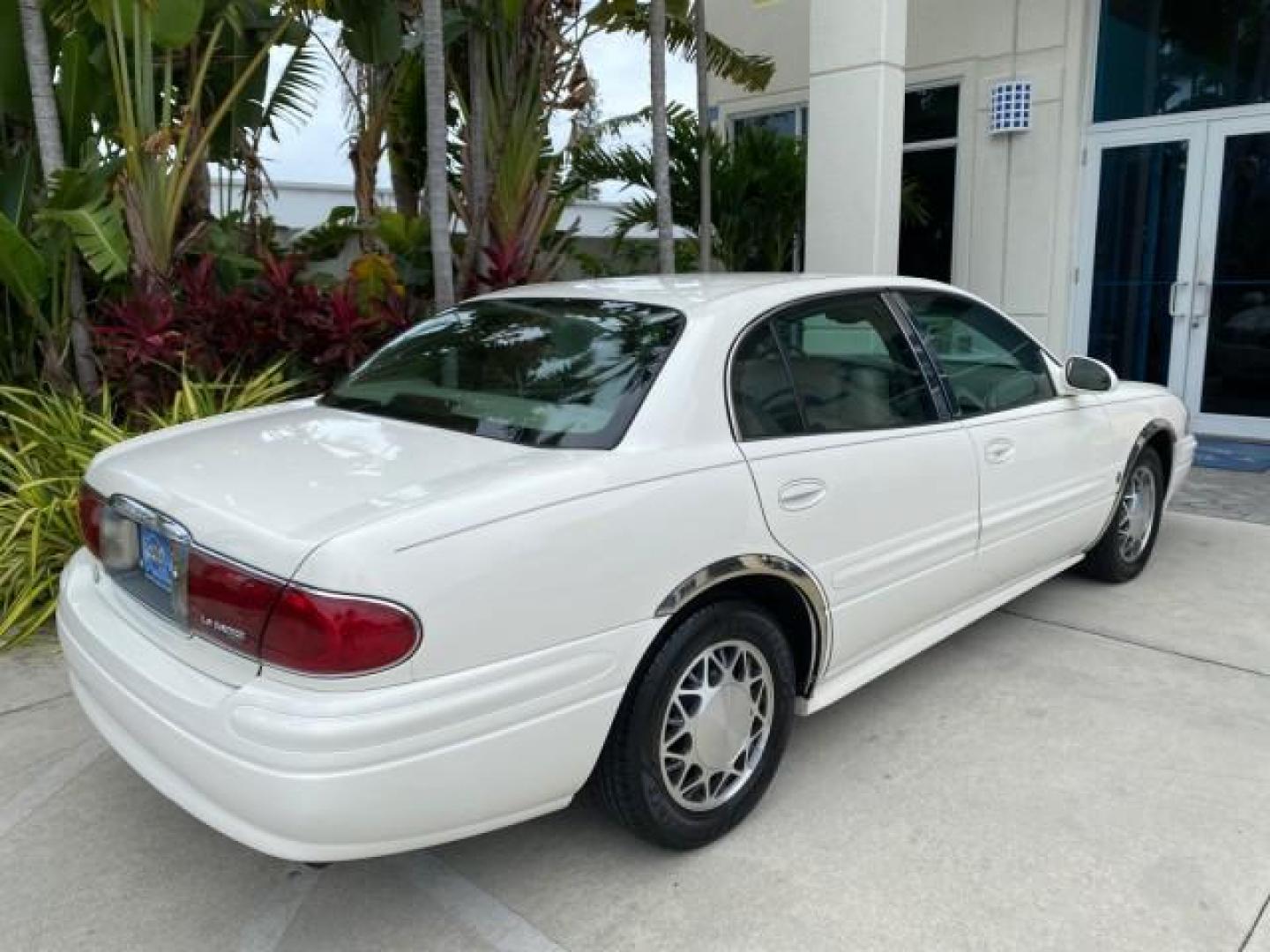 2003 White /Taupe Buick LeSabre LEATHER LOADED LOW MILES 25,425 (1G4HP52K034) with an 3.8L 3800 V6 SFI Engine engine, Automatic transmission, located at 4701 North Dixie Hwy, Pompano Beach, FL, 33064, (954) 422-2889, 26.240938, -80.123474 - OUR WEBPAGE FLORIDACARS1.COM HAS OVER 100 PHOTOS AND FREE CARFAX LINK 2003 Buick Lesabre Custom Sedan 4 DR 3.8L V6 F 12V Gasoline 29 MPG Front Wheel Drive Features ABS Brakes Air Conditioning AM/FM Stereo Automatic Transmission Cassette Player CD Audio Cruise Control Leather Seats Power Locks Power- Photo#97