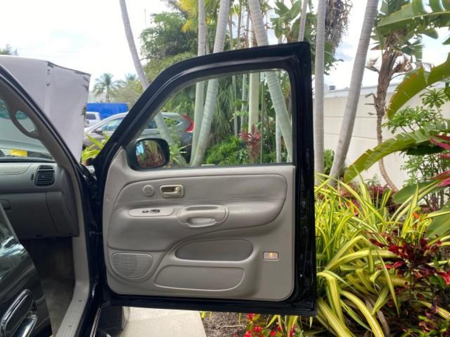 2002 Black /Oak Toyota Tundra ACCESS SR5 LEATHER LOW MILES 90,481 (5TBRN34102S) with an 3.4L DOHC EFI 24-Valve V6 Engine engine, Automatic transmission, located at 4701 North Dixie Hwy, Pompano Beach, FL, 33064, (954) 422-2889, 26.240938, -80.123474 - OUR WEBPAGE FLORIDACARS1.COM HAS OVER 100 PHOTOS AND FREE CARFAX LINK 2002 Toyota Tundra SR5 4 Door Extended Cab Pickup 3.4L V6 F DOHC 24V Gasoline 20 MPG Rear Wheel Drive Features ABS Brakes Air Conditioning Alloy Wheels AM/FM Stereo Automatic Transmission Bed Liner CD Audio Cruise Control Leather- Photo#11