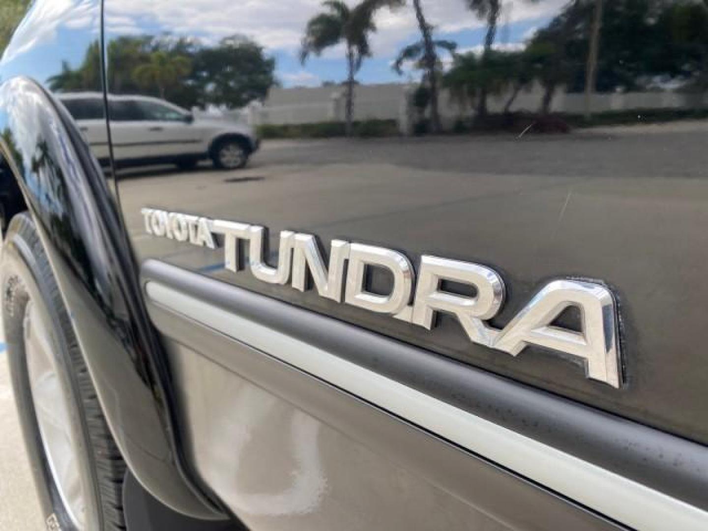 2002 Black /Oak Toyota Tundra ACCESS SR5 LEATHER LOW MILES 90,481 (5TBRN34102S) with an 3.4L DOHC EFI 24-Valve V6 Engine engine, Automatic transmission, located at 4701 North Dixie Hwy, Pompano Beach, FL, 33064, (954) 422-2889, 26.240938, -80.123474 - OUR WEBPAGE FLORIDACARS1.COM HAS OVER 100 PHOTOS AND FREE CARFAX LINK 2002 Toyota Tundra SR5 4 Door Extended Cab Pickup 3.4L V6 F DOHC 24V Gasoline 20 MPG Rear Wheel Drive Features ABS Brakes Air Conditioning Alloy Wheels AM/FM Stereo Automatic Transmission Bed Liner CD Audio Cruise Control Leather- Photo#39