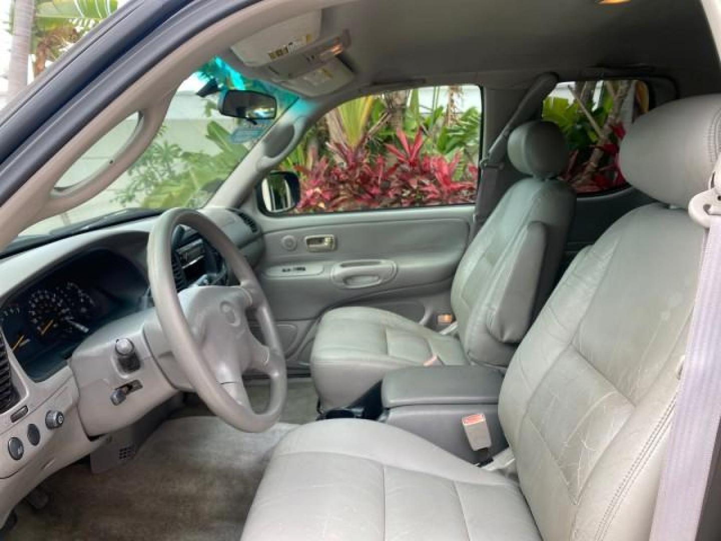 2002 Black /Oak Toyota Tundra ACCESS SR5 LEATHER LOW MILES 90,481 (5TBRN34102S) with an 3.4L DOHC EFI 24-Valve V6 Engine engine, Automatic transmission, located at 4701 North Dixie Hwy, Pompano Beach, FL, 33064, (954) 422-2889, 26.240938, -80.123474 - OUR WEBPAGE FLORIDACARS1.COM HAS OVER 100 PHOTOS AND FREE CARFAX LINK 2002 Toyota Tundra SR5 4 Door Extended Cab Pickup 3.4L V6 F DOHC 24V Gasoline 20 MPG Rear Wheel Drive Features ABS Brakes Air Conditioning Alloy Wheels AM/FM Stereo Automatic Transmission Bed Liner CD Audio Cruise Control Leather- Photo#44