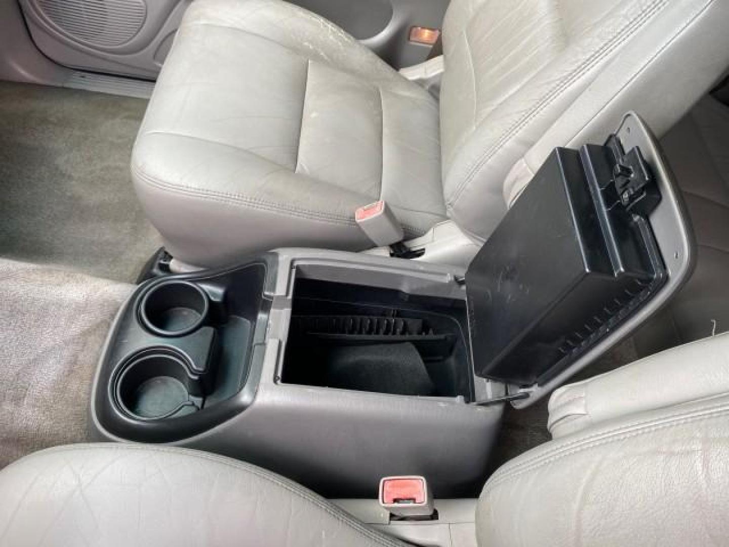 2002 Black /Oak Toyota Tundra ACCESS SR5 LEATHER LOW MILES 90,481 (5TBRN34102S) with an 3.4L DOHC EFI 24-Valve V6 Engine engine, Automatic transmission, located at 4701 North Dixie Hwy, Pompano Beach, FL, 33064, (954) 422-2889, 26.240938, -80.123474 - OUR WEBPAGE FLORIDACARS1.COM HAS OVER 100 PHOTOS AND FREE CARFAX LINK 2002 Toyota Tundra SR5 4 Door Extended Cab Pickup 3.4L V6 F DOHC 24V Gasoline 20 MPG Rear Wheel Drive Features ABS Brakes Air Conditioning Alloy Wheels AM/FM Stereo Automatic Transmission Bed Liner CD Audio Cruise Control Leather- Photo#64