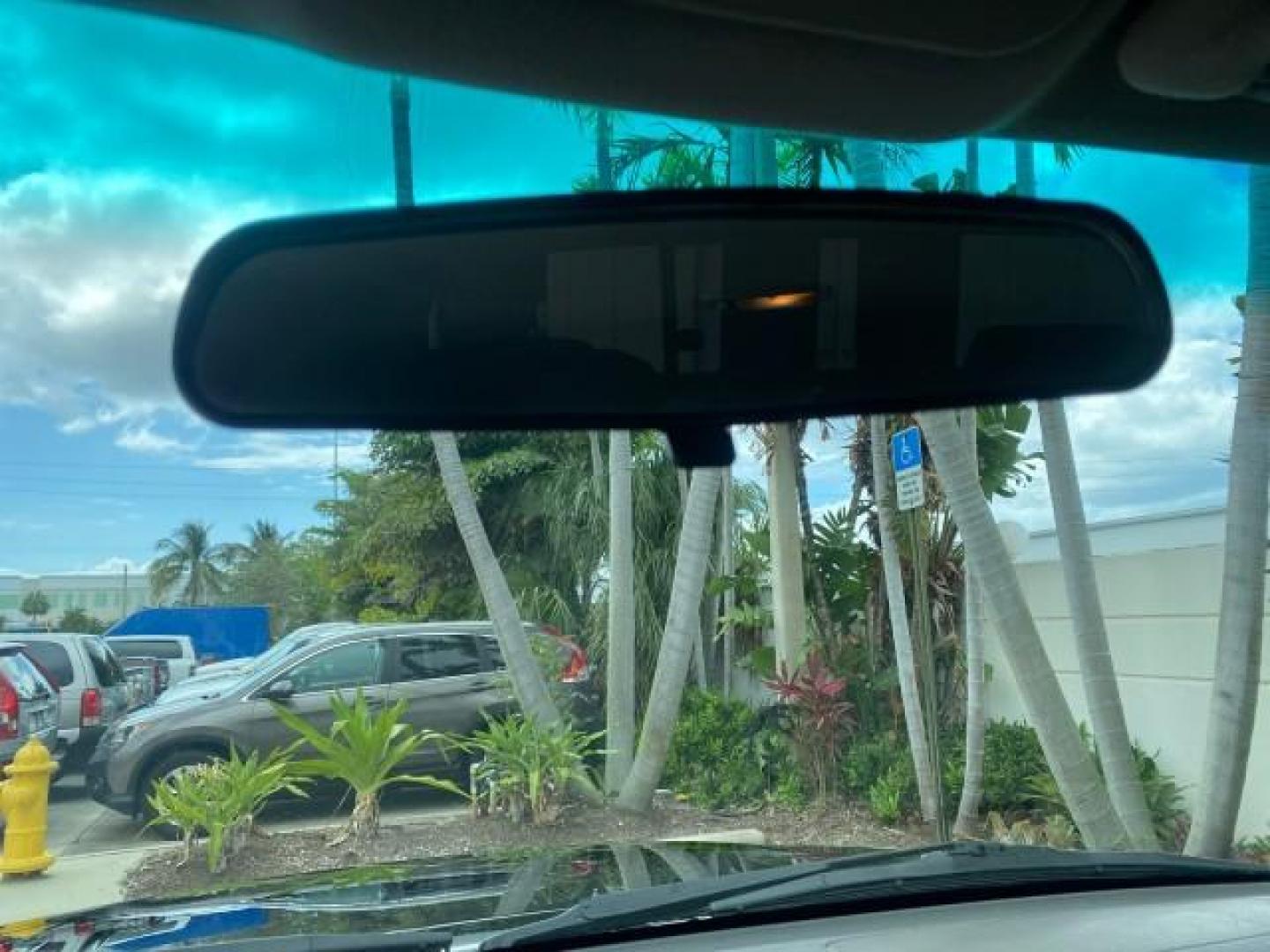 2002 Black /Oak Toyota Tundra ACCESS SR5 LEATHER LOW MILES 90,481 (5TBRN34102S) with an 3.4L DOHC EFI 24-Valve V6 Engine engine, Automatic transmission, located at 4701 North Dixie Hwy, Pompano Beach, FL, 33064, (954) 422-2889, 26.240938, -80.123474 - OUR WEBPAGE FLORIDACARS1.COM HAS OVER 100 PHOTOS AND FREE CARFAX LINK 2002 Toyota Tundra SR5 4 Door Extended Cab Pickup 3.4L V6 F DOHC 24V Gasoline 20 MPG Rear Wheel Drive Features ABS Brakes Air Conditioning Alloy Wheels AM/FM Stereo Automatic Transmission Bed Liner CD Audio Cruise Control Leather- Photo#65