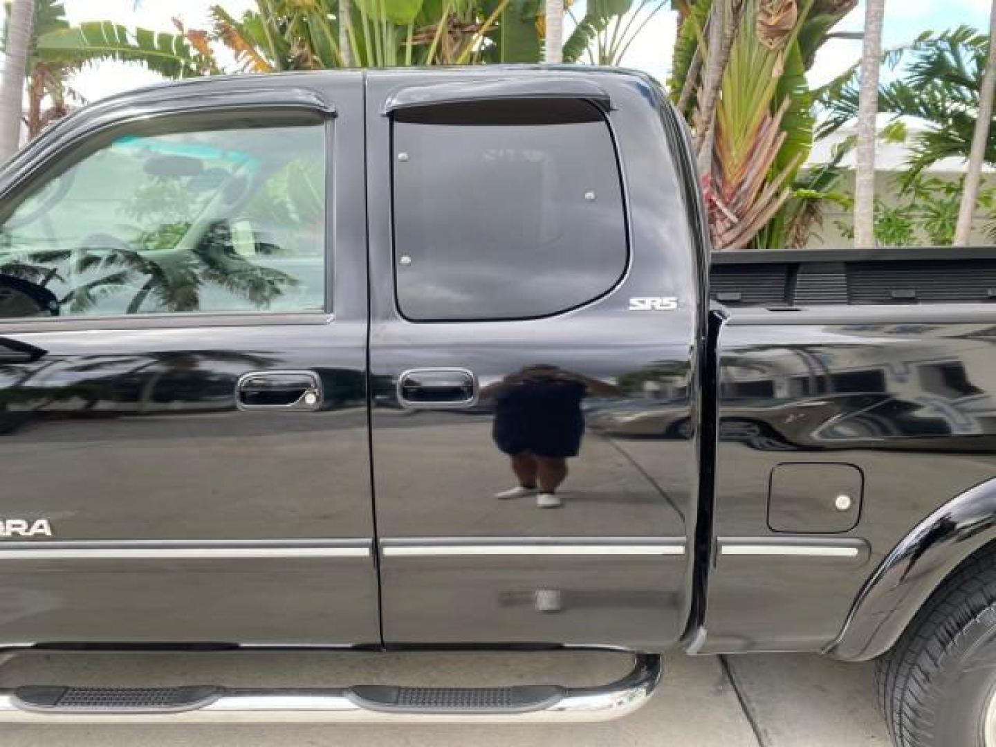 2002 Black /Oak Toyota Tundra ACCESS SR5 LEATHER LOW MILES 90,481 (5TBRN34102S) with an 3.4L DOHC EFI 24-Valve V6 Engine engine, Automatic transmission, located at 4701 North Dixie Hwy, Pompano Beach, FL, 33064, (954) 422-2889, 26.240938, -80.123474 - OUR WEBPAGE FLORIDACARS1.COM HAS OVER 100 PHOTOS AND FREE CARFAX LINK 2002 Toyota Tundra SR5 4 Door Extended Cab Pickup 3.4L V6 F DOHC 24V Gasoline 20 MPG Rear Wheel Drive Features ABS Brakes Air Conditioning Alloy Wheels AM/FM Stereo Automatic Transmission Bed Liner CD Audio Cruise Control Leather- Photo#72