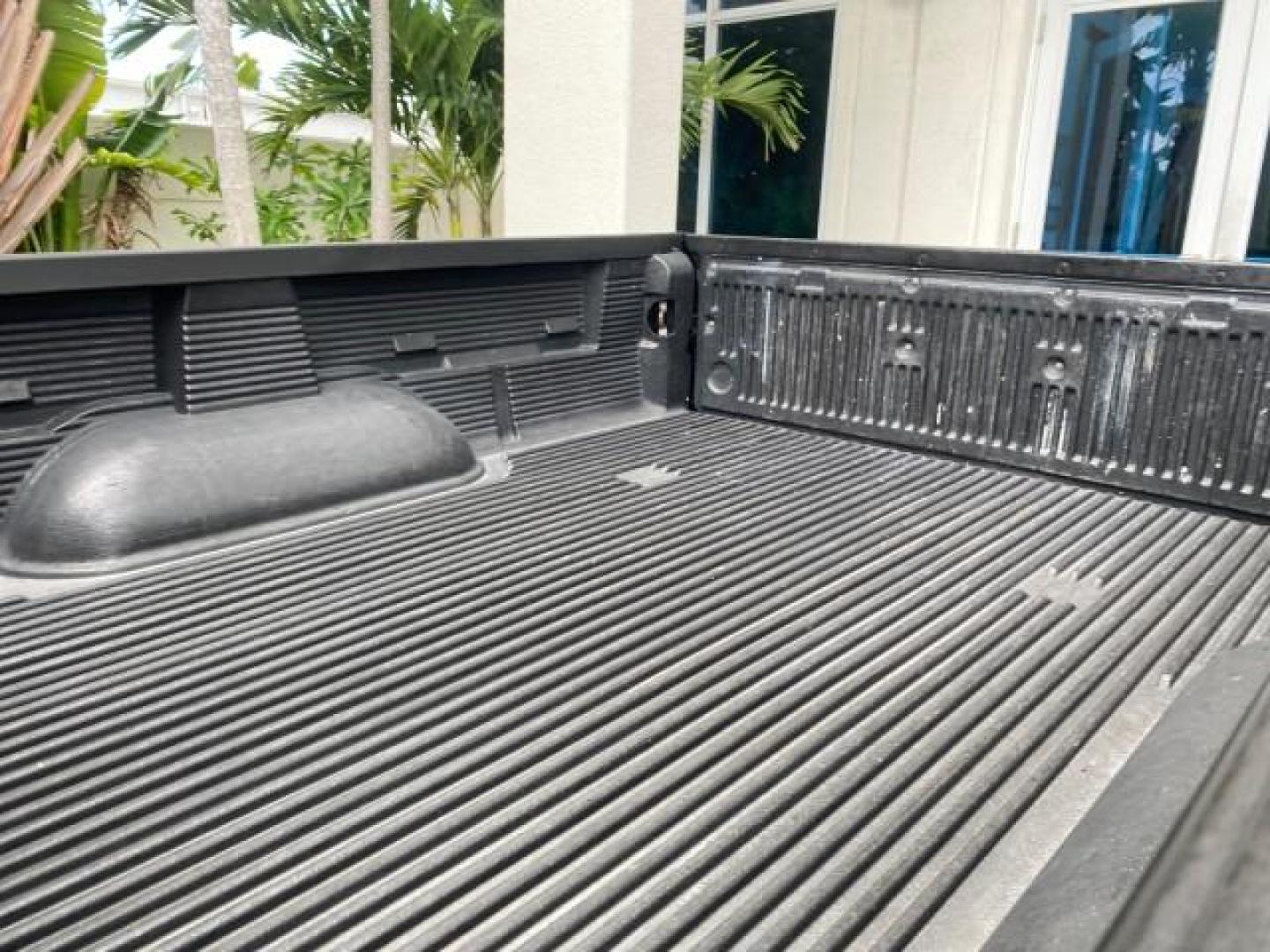 2002 Black /Oak Toyota Tundra ACCESS SR5 LEATHER LOW MILES 90,481 (5TBRN34102S) with an 3.4L DOHC EFI 24-Valve V6 Engine engine, Automatic transmission, located at 4701 North Dixie Hwy, Pompano Beach, FL, 33064, (954) 422-2889, 26.240938, -80.123474 - OUR WEBPAGE FLORIDACARS1.COM HAS OVER 100 PHOTOS AND FREE CARFAX LINK 2002 Toyota Tundra SR5 4 Door Extended Cab Pickup 3.4L V6 F DOHC 24V Gasoline 20 MPG Rear Wheel Drive Features ABS Brakes Air Conditioning Alloy Wheels AM/FM Stereo Automatic Transmission Bed Liner CD Audio Cruise Control Leather- Photo#83