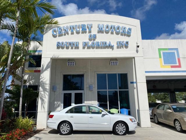 2009 Pearl White /Camel Hyundai Sonata SUNROOF Limited LOW MILES 45,849 (5NPEU46F69H) with an 3.3L DOHC V6 Engine engine, Automatic transmission, located at 4701 North Dixie Hwy, Pompano Beach, FL, 33064, (954) 422-2889, 26.240938, -80.123474 - OUR WEBPAGE FLORIDACARS1.COM HAS OVER 100 PHOTOS AND FREE CARFAX LINK 2009 Hyundai Sonata Limited V6 Sedan 4 DR 3.3L V6 F DOHC 24V Gasoline 19 MPG Front Wheel Drive Features ABS Brakes Air Conditioning Alloy Wheels AM/FM Stereo Automatic Transmission Auxiliary Audio Input CD Audio Cruise Control Fro - Photo#0