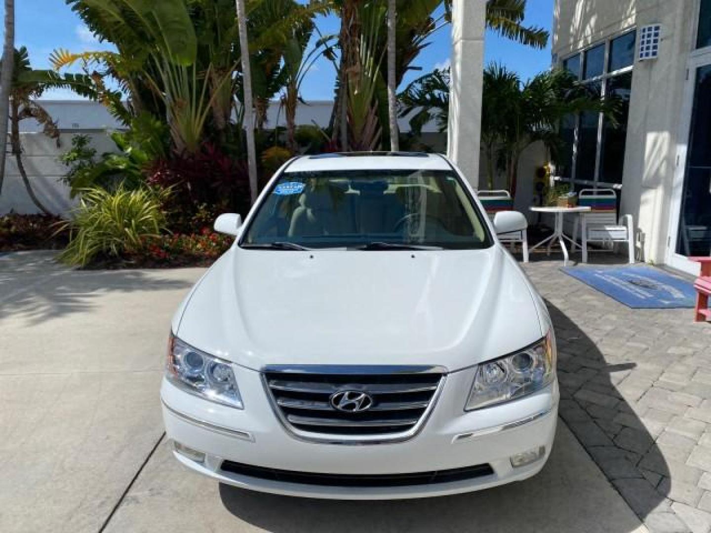 2009 Pearl White /Camel Hyundai Sonata SUNROOF Limited LOW MILES 45,849 (5NPEU46F69H) with an 3.3L DOHC V6 Engine engine, Automatic transmission, located at 4701 North Dixie Hwy, Pompano Beach, FL, 33064, (954) 422-2889, 26.240938, -80.123474 - OUR WEBPAGE FLORIDACARS1.COM HAS OVER 100 PHOTOS AND FREE CARFAX LINK 2009 Hyundai Sonata Limited V6 Sedan 4 DR 3.3L V6 F DOHC 24V Gasoline 19 MPG Front Wheel Drive Features ABS Brakes Air Conditioning Alloy Wheels AM/FM Stereo Automatic Transmission Auxiliary Audio Input CD Audio Cruise Control Fro- Photo#2