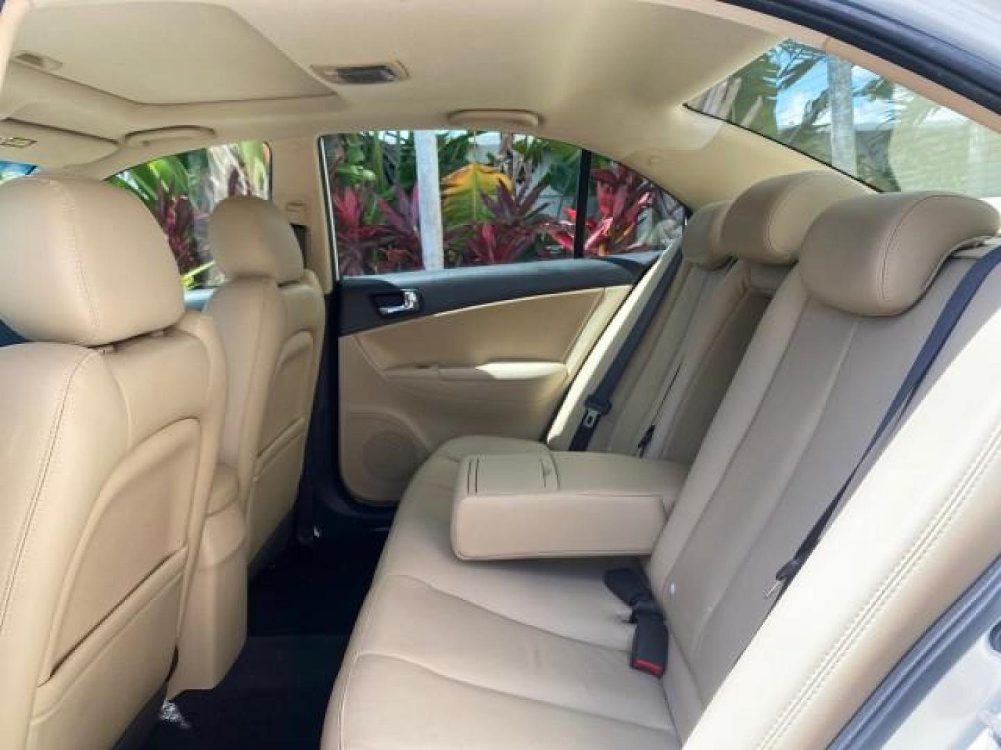 2009 Pearl White /Camel Hyundai Sonata SUNROOF Limited LOW MILES 45,849 (5NPEU46F69H) with an 3.3L DOHC V6 Engine engine, Automatic transmission, located at 4701 North Dixie Hwy, Pompano Beach, FL, 33064, (954) 422-2889, 26.240938, -80.123474 - OUR WEBPAGE FLORIDACARS1.COM HAS OVER 100 PHOTOS AND FREE CARFAX LINK 2009 Hyundai Sonata Limited V6 Sedan 4 DR 3.3L V6 F DOHC 24V Gasoline 19 MPG Front Wheel Drive Features ABS Brakes Air Conditioning Alloy Wheels AM/FM Stereo Automatic Transmission Auxiliary Audio Input CD Audio Cruise Control Fro- Photo#80
