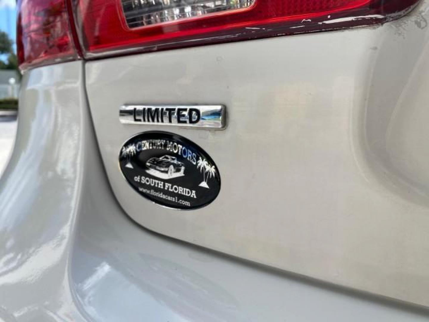 2009 Pearl White /Camel Hyundai Sonata SUNROOF Limited LOW MILES 45,849 (5NPEU46F69H) with an 3.3L DOHC V6 Engine engine, Automatic transmission, located at 4701 North Dixie Hwy, Pompano Beach, FL, 33064, (954) 422-2889, 26.240938, -80.123474 - OUR WEBPAGE FLORIDACARS1.COM HAS OVER 100 PHOTOS AND FREE CARFAX LINK 2009 Hyundai Sonata Limited V6 Sedan 4 DR 3.3L V6 F DOHC 24V Gasoline 19 MPG Front Wheel Drive Features ABS Brakes Air Conditioning Alloy Wheels AM/FM Stereo Automatic Transmission Auxiliary Audio Input CD Audio Cruise Control Fro- Photo#96