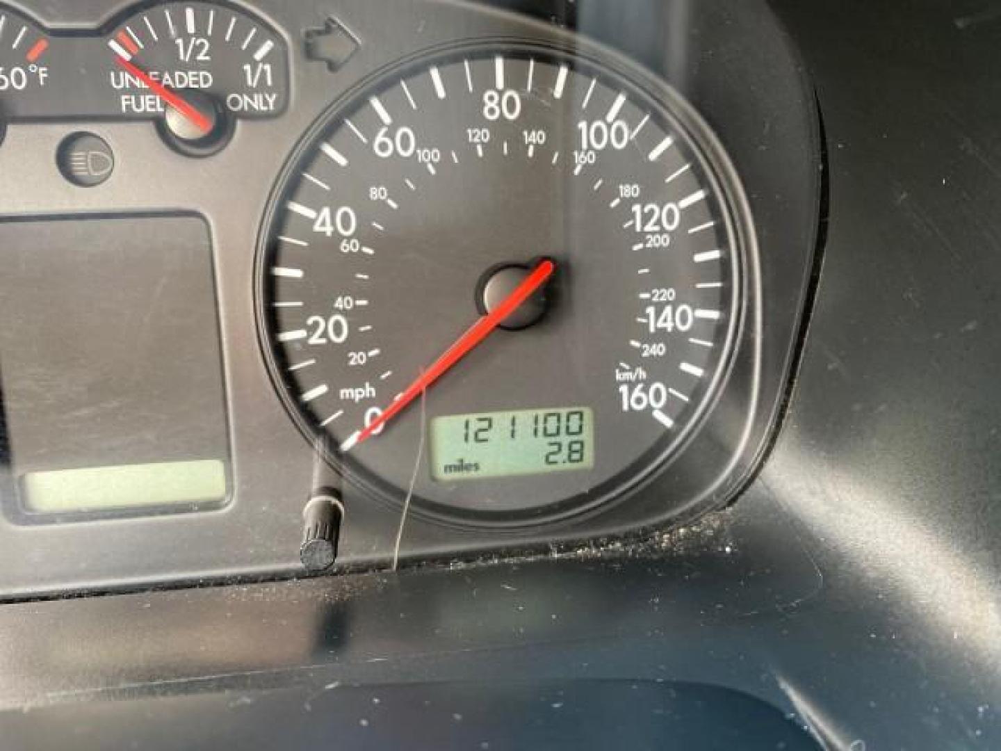 2003 Reflex Silver /Gray Volkswagen EuroVan MV POP UP CAMPER VAN (WV2NB47093H) with an 2.8L DOHC SMPI V6 Engine engine, Automatic transmission, located at 4701 North Dixie Hwy, Pompano Beach, FL, 33064, (954) 422-2889, 26.240938, -80.123474 - OUR WEBPAGE FLORIDACARS1.COM HAS OVER 100 PHOTOS AND FREE CARFAX LINK 2003 Volkswagen Eurovan MV Westfalia Pop Top Camper Van 2.8L I6 F Gasoline 20 MPG Front Wheel Drive Features ABS Brakes Air Conditioning Alloy Wheels AM/FM Stereo Automatic Transmission Cloth Seats Cruise Control Power Locks Power- Photo#18