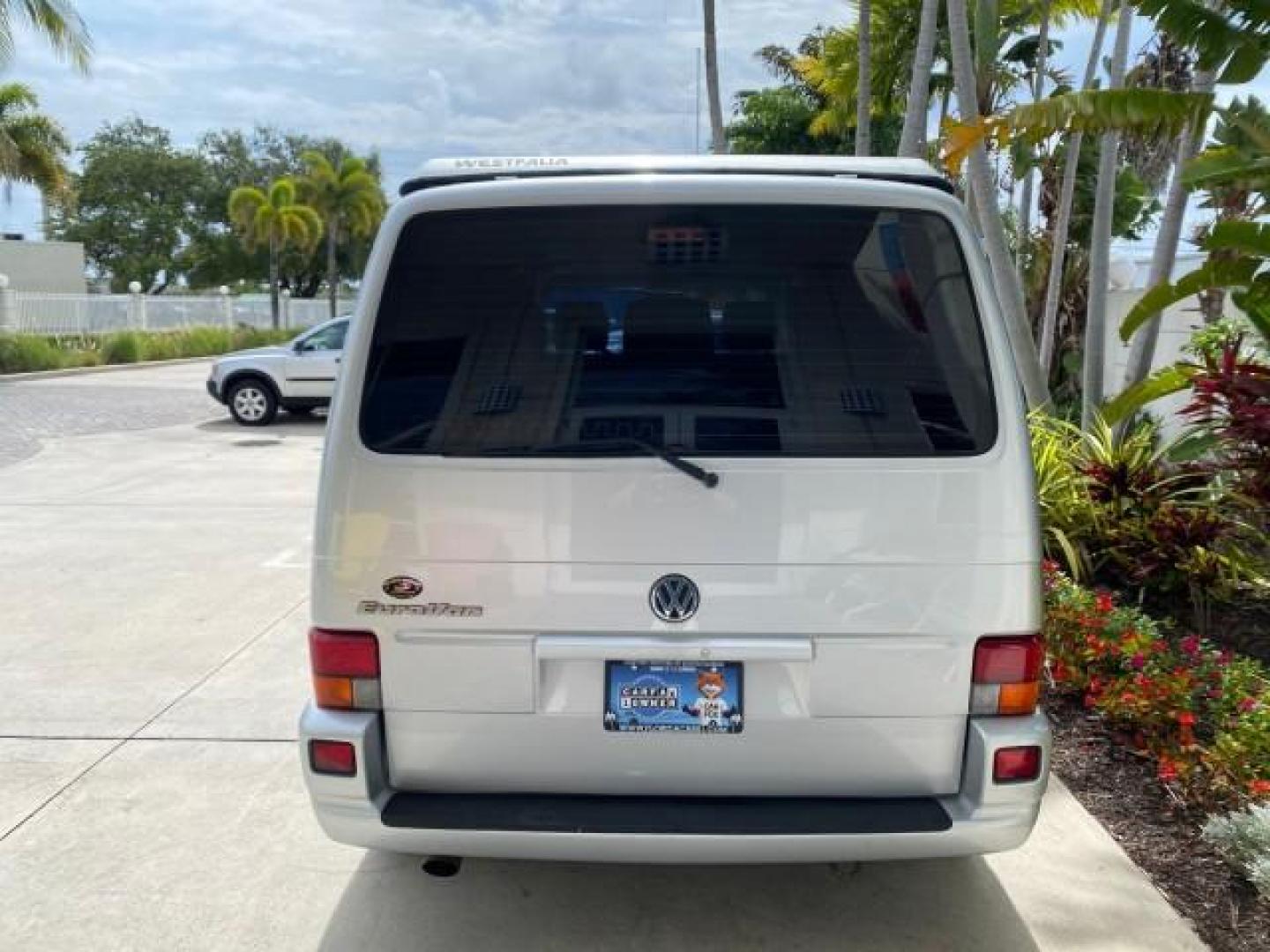 2003 Reflex Silver /Gray Volkswagen EuroVan MV POP UP CAMPER VAN (WV2NB47093H) with an 2.8L DOHC SMPI V6 Engine engine, Automatic transmission, located at 4701 North Dixie Hwy, Pompano Beach, FL, 33064, (954) 422-2889, 26.240938, -80.123474 - OUR WEBPAGE FLORIDACARS1.COM HAS OVER 100 PHOTOS AND FREE CARFAX LINK 2003 Volkswagen Eurovan MV Westfalia Pop Top Camper Van 2.8L I6 F Gasoline 20 MPG Front Wheel Drive Features ABS Brakes Air Conditioning Alloy Wheels AM/FM Stereo Automatic Transmission Cloth Seats Cruise Control Power Locks Power- Photo#35