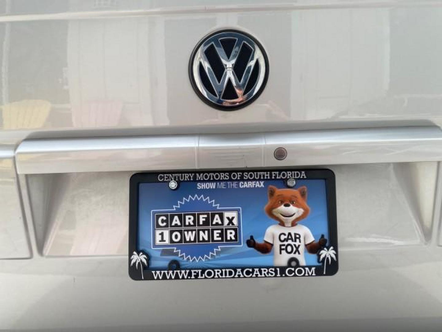 2003 Reflex Silver /Gray Volkswagen EuroVan MV POP UP CAMPER VAN (WV2NB47093H) with an 2.8L DOHC SMPI V6 Engine engine, Automatic transmission, located at 4701 North Dixie Hwy, Pompano Beach, FL, 33064, (954) 422-2889, 26.240938, -80.123474 - OUR WEBPAGE FLORIDACARS1.COM HAS OVER 100 PHOTOS AND FREE CARFAX LINK 2003 Volkswagen Eurovan MV Westfalia Pop Top Camper Van 2.8L I6 F Gasoline 20 MPG Front Wheel Drive Features ABS Brakes Air Conditioning Alloy Wheels AM/FM Stereo Automatic Transmission Cloth Seats Cruise Control Power Locks Power- Photo#99