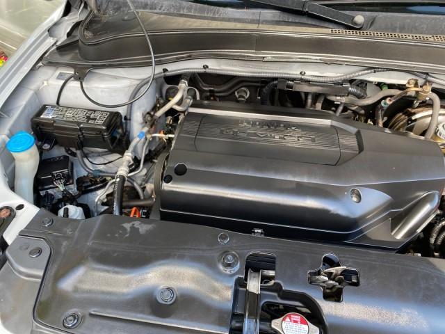 2004 Starlight Silver Metallic /Gray Honda Pilot EX-L 4WD LOW MILES 64,262 (2HKYF18574H) with an 3.5L SOHC PGM-FI 24-Valve VTEC V6 Engine engine, Automatic transmission, located at 4701 North Dixie Hwy, Pompano Beach, FL, 33064, (954) 422-2889, 26.240938, -80.123474 - OUR WEBPAGE FLORIDACARS1.COM HAS OVER 100 PHOTOS AND FREE CARFAX LINK 2004 Honda Pilot EX-L 4WD/AWD 4 Door Wagon/Sport Utility 3.5L V6 F SOHC Gasoline 22 MPG All Wheel Drive Features 4WD/AWD ABS Brakes Air Conditioning Alloy Wheels AM/FM Stereo Automatic Transmission Cassette Player CD Audio Cruise- Photo#18