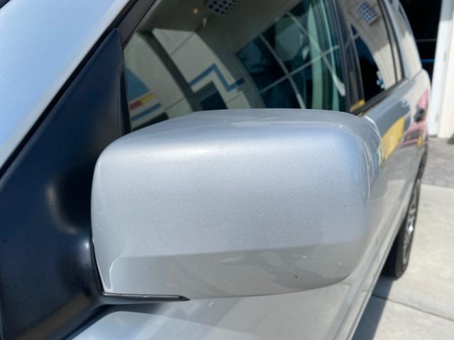 2004 Starlight Silver Metallic /Gray Honda Pilot EX-L 4WD LOW MILES 64,262 (2HKYF18574H) with an 3.5L SOHC PGM-FI 24-Valve VTEC V6 Engine engine, Automatic transmission, located at 4701 North Dixie Hwy, Pompano Beach, FL, 33064, (954) 422-2889, 26.240938, -80.123474 - OUR WEBPAGE FLORIDACARS1.COM HAS OVER 100 PHOTOS AND FREE CARFAX LINK 2004 Honda Pilot EX-L 4WD/AWD 4 Door Wagon/Sport Utility 3.5L V6 F SOHC Gasoline 22 MPG All Wheel Drive Features 4WD/AWD ABS Brakes Air Conditioning Alloy Wheels AM/FM Stereo Automatic Transmission Cassette Player CD Audio Cruise- Photo#38