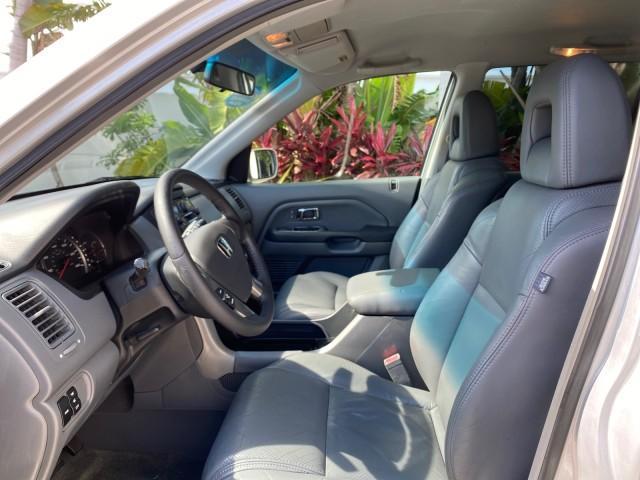 2004 Starlight Silver Metallic /Gray Honda Pilot EX-L 4WD LOW MILES 64,262 (2HKYF18574H) with an 3.5L SOHC PGM-FI 24-Valve VTEC V6 Engine engine, Automatic transmission, located at 4701 North Dixie Hwy, Pompano Beach, FL, 33064, (954) 422-2889, 26.240938, -80.123474 - OUR WEBPAGE FLORIDACARS1.COM HAS OVER 100 PHOTOS AND FREE CARFAX LINK 2004 Honda Pilot EX-L 4WD/AWD 4 Door Wagon/Sport Utility 3.5L V6 F SOHC Gasoline 22 MPG All Wheel Drive Features 4WD/AWD ABS Brakes Air Conditioning Alloy Wheels AM/FM Stereo Automatic Transmission Cassette Player CD Audio Cruise- Photo#41