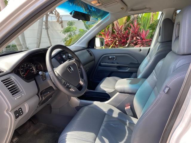 2004 Starlight Silver Metallic /Gray Honda Pilot EX-L 4WD LOW MILES 64,262 (2HKYF18574H) with an 3.5L SOHC PGM-FI 24-Valve VTEC V6 Engine engine, Automatic transmission, located at 4701 North Dixie Hwy, Pompano Beach, FL, 33064, (954) 422-2889, 26.240938, -80.123474 - OUR WEBPAGE FLORIDACARS1.COM HAS OVER 100 PHOTOS AND FREE CARFAX LINK 2004 Honda Pilot EX-L 4WD/AWD 4 Door Wagon/Sport Utility 3.5L V6 F SOHC Gasoline 22 MPG All Wheel Drive Features 4WD/AWD ABS Brakes Air Conditioning Alloy Wheels AM/FM Stereo Automatic Transmission Cassette Player CD Audio Cruise- Photo#42