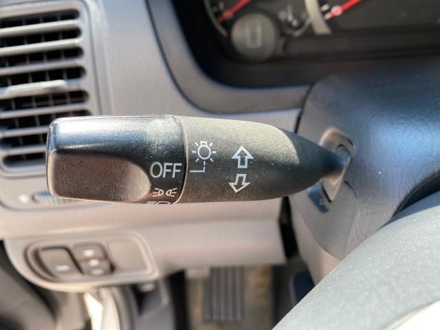 2004 Starlight Silver Metallic /Gray Honda Pilot EX-L 4WD LOW MILES 64,262 (2HKYF18574H) with an 3.5L SOHC PGM-FI 24-Valve VTEC V6 Engine engine, Automatic transmission, located at 4701 North Dixie Hwy, Pompano Beach, FL, 33064, (954) 422-2889, 26.240938, -80.123474 - OUR WEBPAGE FLORIDACARS1.COM HAS OVER 100 PHOTOS AND FREE CARFAX LINK 2004 Honda Pilot EX-L 4WD/AWD 4 Door Wagon/Sport Utility 3.5L V6 F SOHC Gasoline 22 MPG All Wheel Drive Features 4WD/AWD ABS Brakes Air Conditioning Alloy Wheels AM/FM Stereo Automatic Transmission Cassette Player CD Audio Cruise- Photo#49
