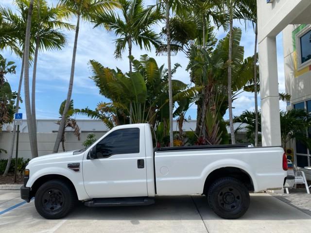 2008 Oxford White /Camel Ford Super Duty F-350 POWER STROKE TURBO DIESEL XL (1FTSF30R88E) with an 6.4L OHV V8 Turbo-Diesel Power Stroke Engine engine, Automatic transmission, located at 4701 North Dixie Hwy, Pompano Beach, FL, 33064, (954) 422-2889, 26.240938, -80.123474 - OUR WEBPAGE FLORIDACARS1.COM HAS OVER 100 PHOTOS AND FREE CARFAX LINK 2008 Ford F-350 Super Duty XL Turbo Diesel Pickup 6.4L V8 F Diesel Rear Wheel Drive Features ABS Brakes AM/FM Stereo Automatic Transmission Bed Liner Long Bed A/C Running Boards Turbo Diesel Engine Vinyl Seats 2008 Ford Super Duty- Photo#4