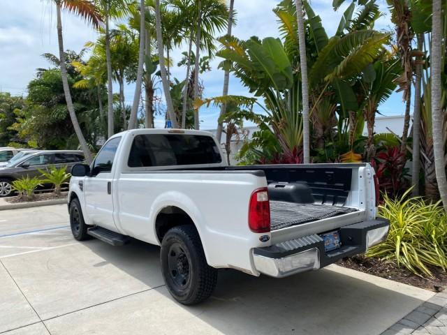 2008 Oxford White /Camel Ford Super Duty F-350 POWER STROKE TURBO DIESEL XL (1FTSF30R88E) with an 6.4L OHV V8 Turbo-Diesel Power Stroke Engine engine, Automatic transmission, located at 4701 North Dixie Hwy, Pompano Beach, FL, 33064, (954) 422-2889, 26.240938, -80.123474 - OUR WEBPAGE FLORIDACARS1.COM HAS OVER 100 PHOTOS AND FREE CARFAX LINK 2008 Ford F-350 Super Duty XL Turbo Diesel Pickup 6.4L V8 F Diesel Rear Wheel Drive Features ABS Brakes AM/FM Stereo Automatic Transmission Bed Liner Long Bed A/C Running Boards Turbo Diesel Engine Vinyl Seats 2008 Ford Super Duty- Photo#5